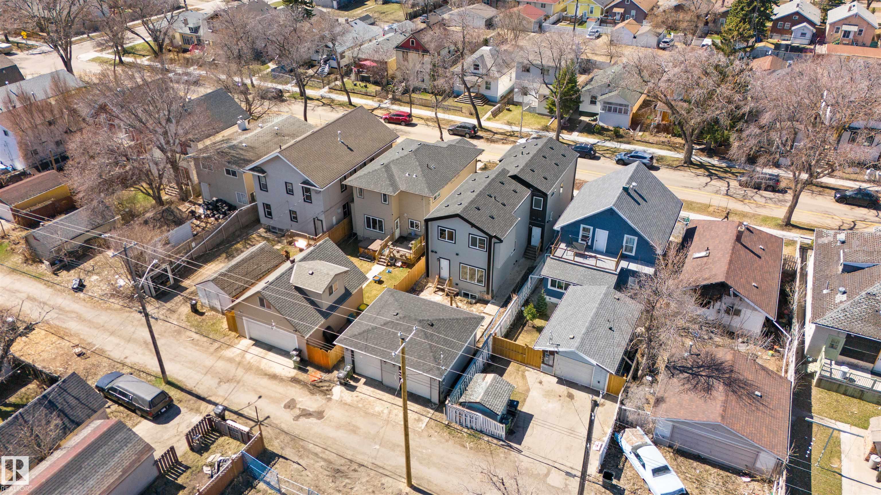https://zimg.paragon.ice.com/ParagonImages/Property/PM/RAE/225402519/56/0/0/c79cfead79c5658012ddb7844feeb658/1/4d8ef6e7cda82985c21a174e32b67f82/225402519-7825ef7e-676d-4656-9145-855ff0b4cc1b.JPG