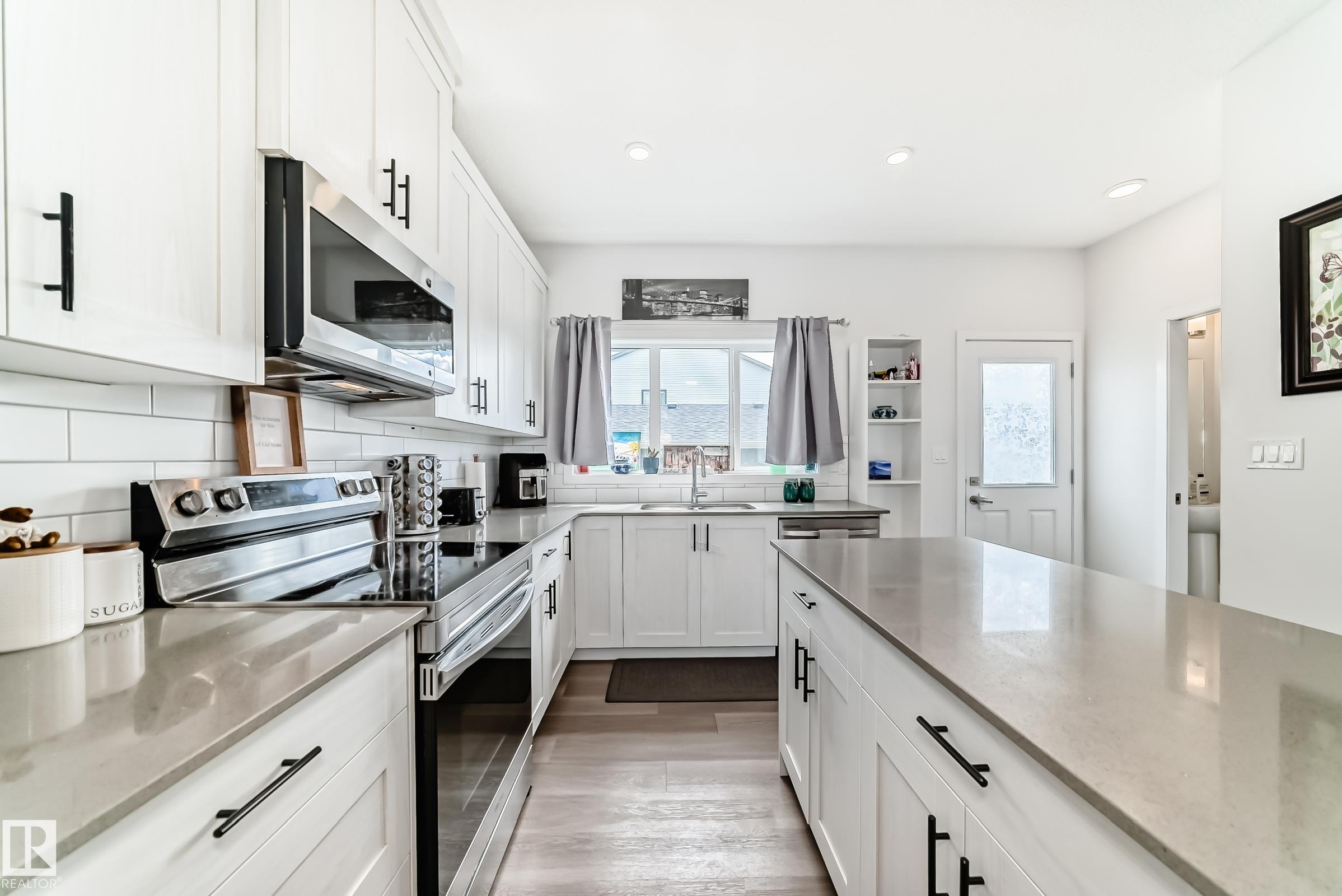 Photo 6 at 5167 Edgemont Boulevard NW, Edgemont, Edmonton