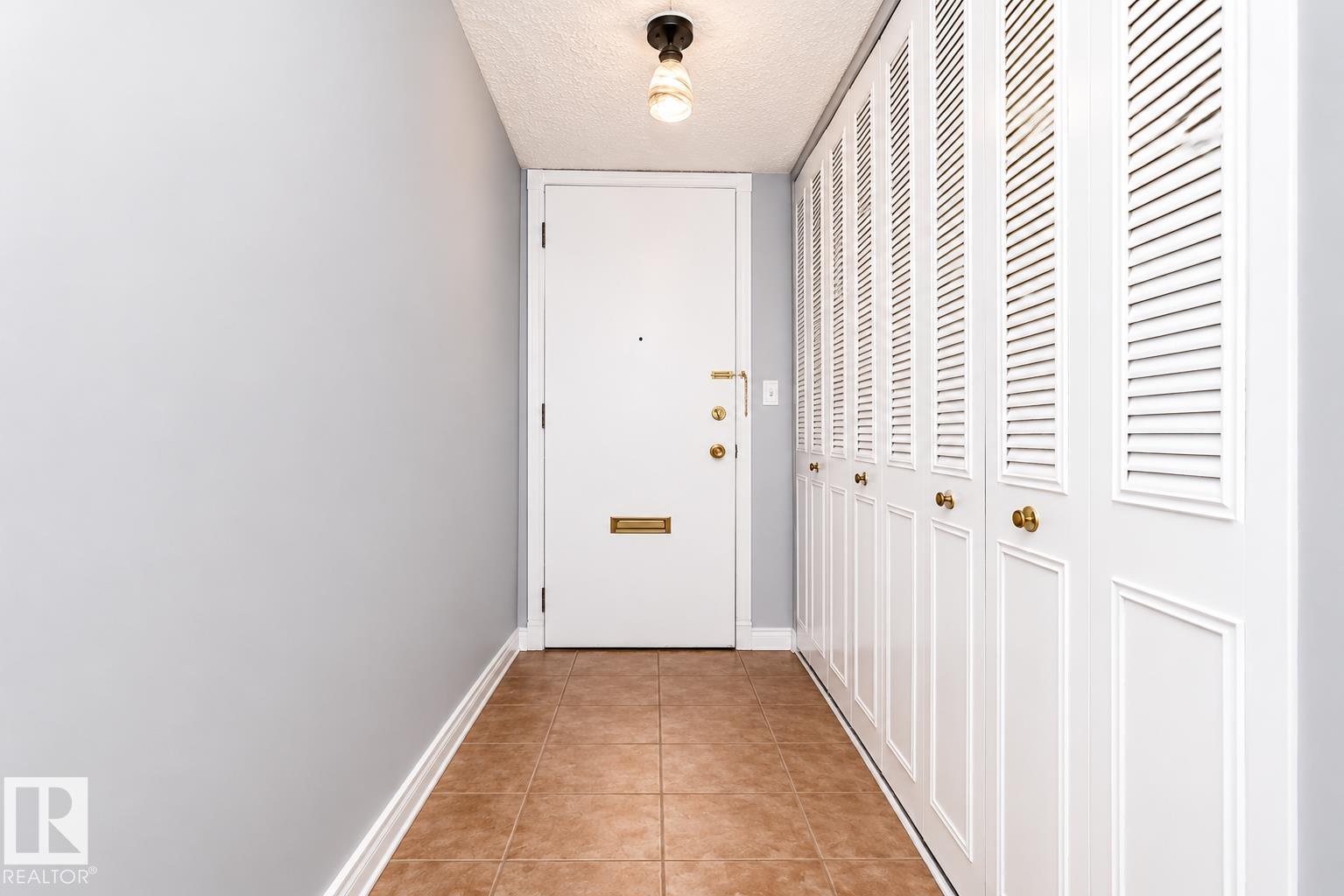 https://zimg.paragon.ice.com/ParagonImages/Property/PM/RAE/225402529/17/0/0/bdd80c3653d9d010b7e2ced423cea686/1/aa9c453e8ddb9799b3b4f97cd6adaaba/225402529-4ae1442f-35c3-4e4a-b577-82385ac5cade.JPG