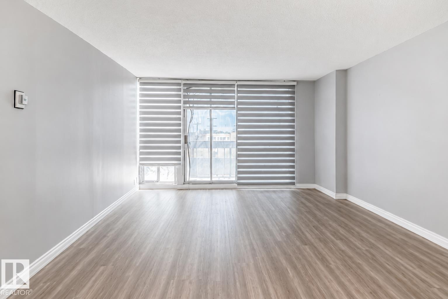 https://zimg.paragon.ice.com/ParagonImages/Property/PM/RAE/225402529/9/0/0/b59f8a96094b2f839e214ecd84f1b8b3/1/aa9c453e8ddb9799b3b4f97cd6adaaba/225402529-5b5734f5-71a9-4aa4-9c6c-f8dde8785200.JPG