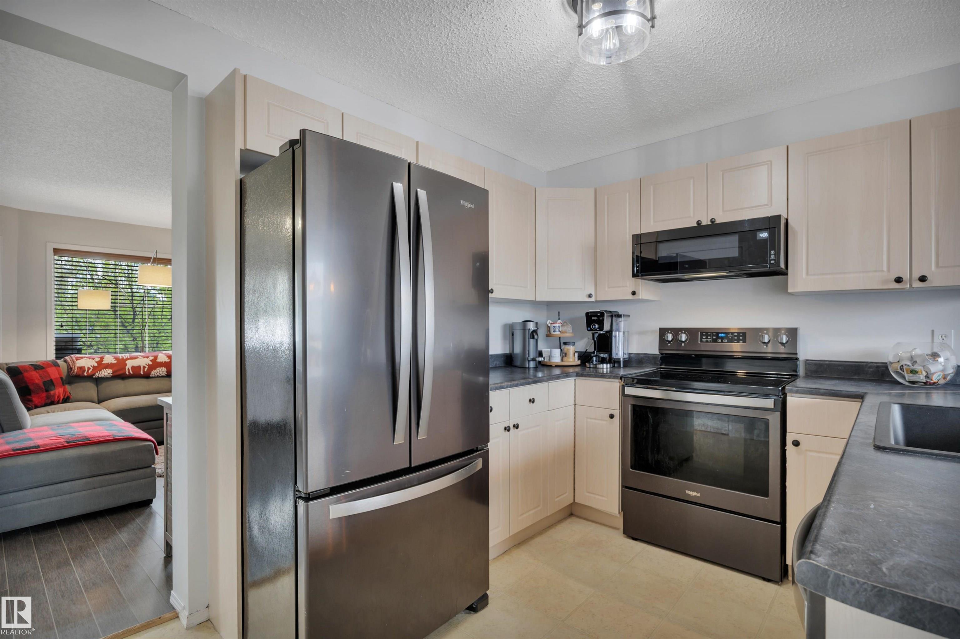 Photo 8 at 18 Southwick point(e), Southfork, Leduc