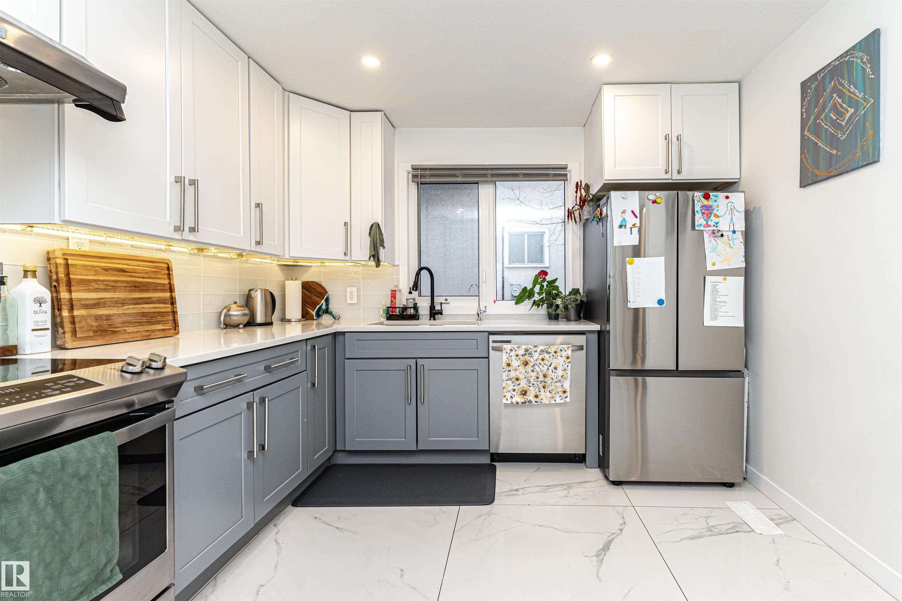 https://zimg.paragon.ice.com/ParagonImages/Property/PM/RAE/225402533/15/0/0/679d6e6d09d97d4c0ba5990f9f5da161/1/29a39a21965fe58d9c69895c9be92592/225402533-30d56534-f6e9-4271-9479-2027f46ec36b.JPG