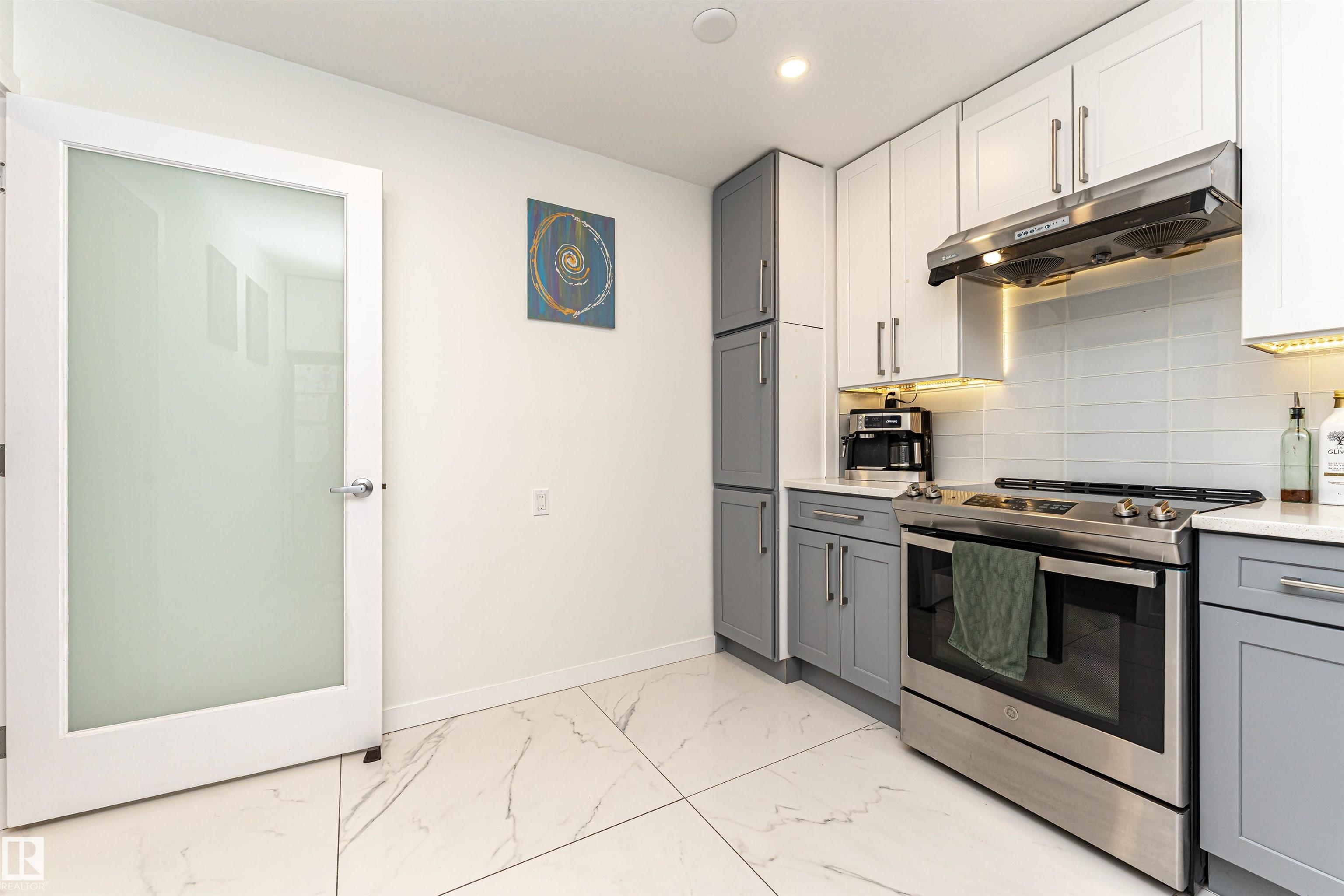https://zimg.paragon.ice.com/ParagonImages/Property/PM/RAE/225402533/16/0/0/d9e6a5959a8f6271cb7de518e8c6aa51/1/29a39a21965fe58d9c69895c9be92592/225402533-bea3e4cb-115e-4b3f-989f-d0f17a437768.JPG