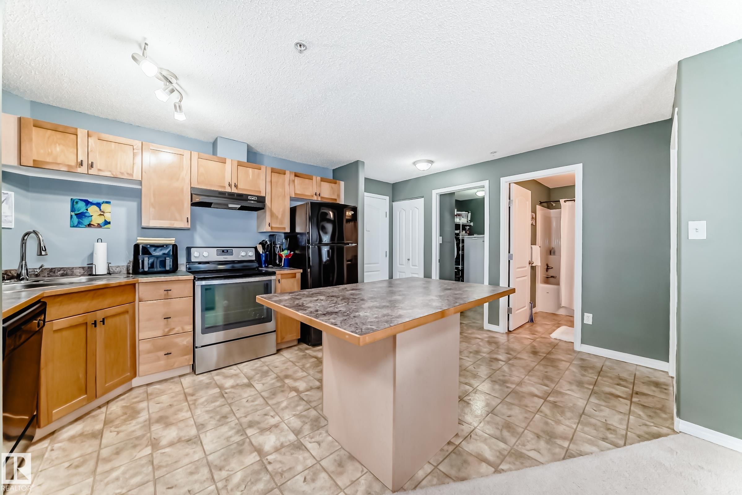 Photo 8 at 205 - 5340 199 Street NW, The Hamptons, Edmonton