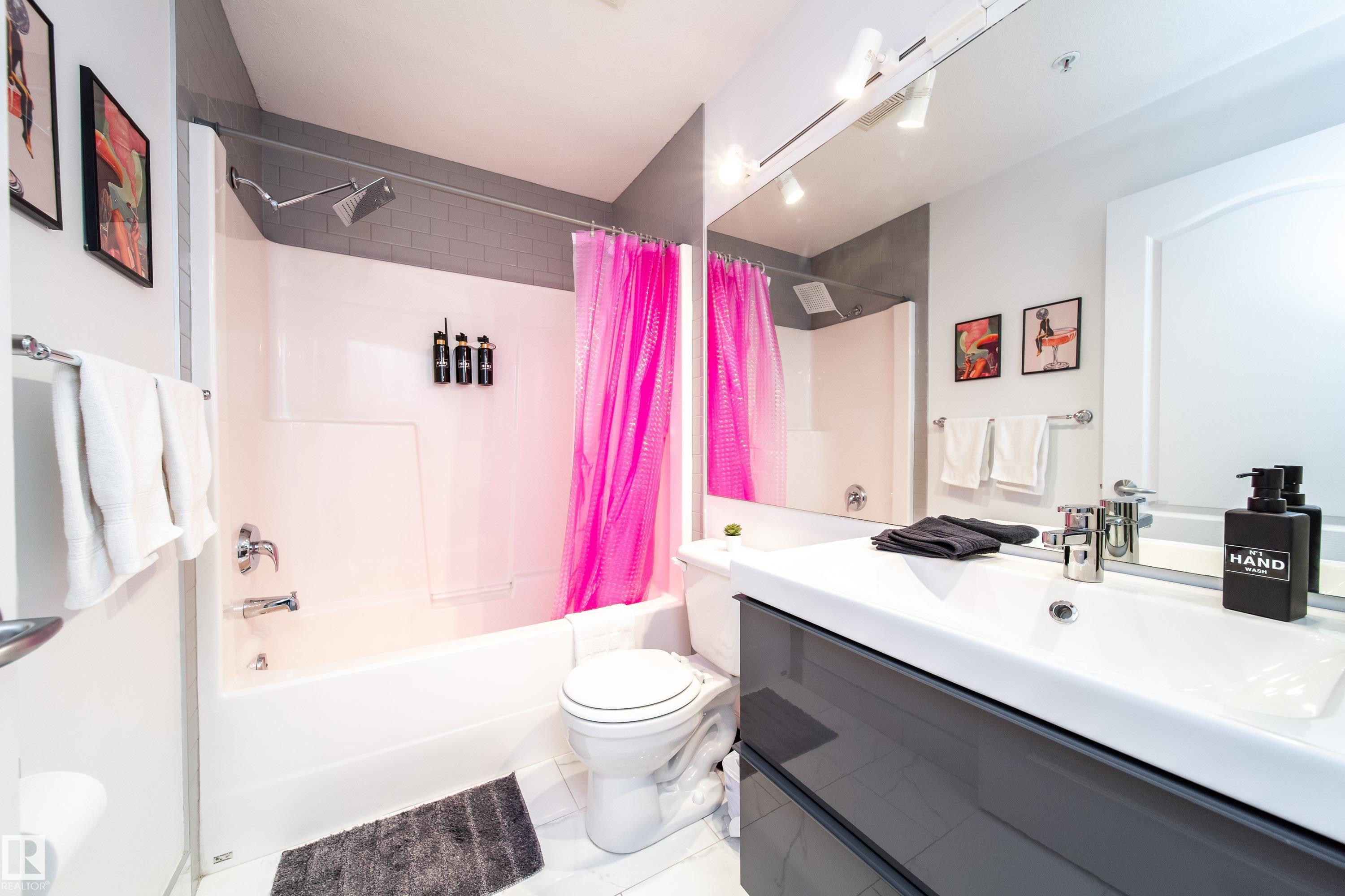 Photo 18 at 303 - 9938 104 Street NW, Downtown, Edmonton