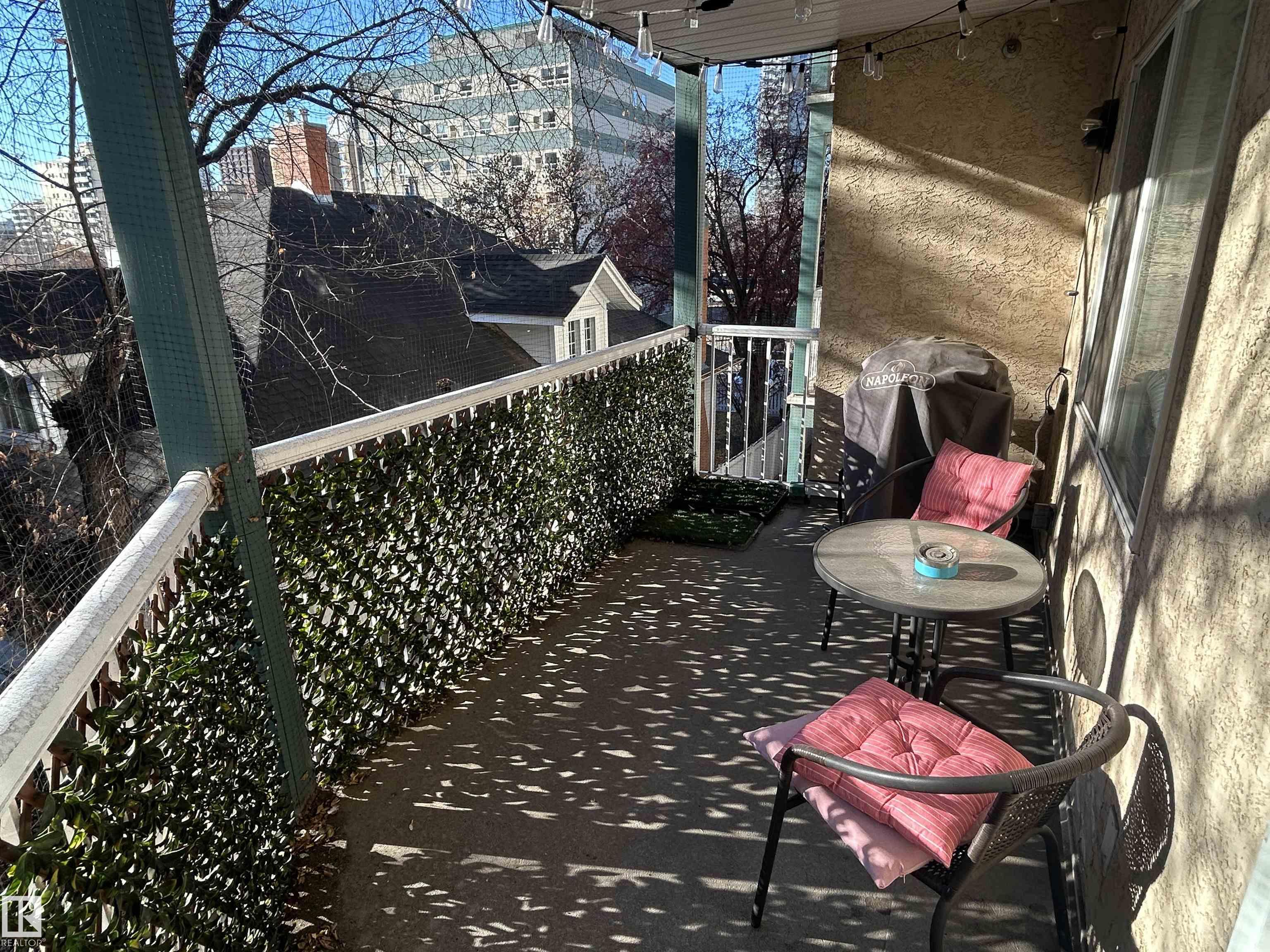 Photo 19 at 303 - 9938 104 Street NW, Downtown, Edmonton