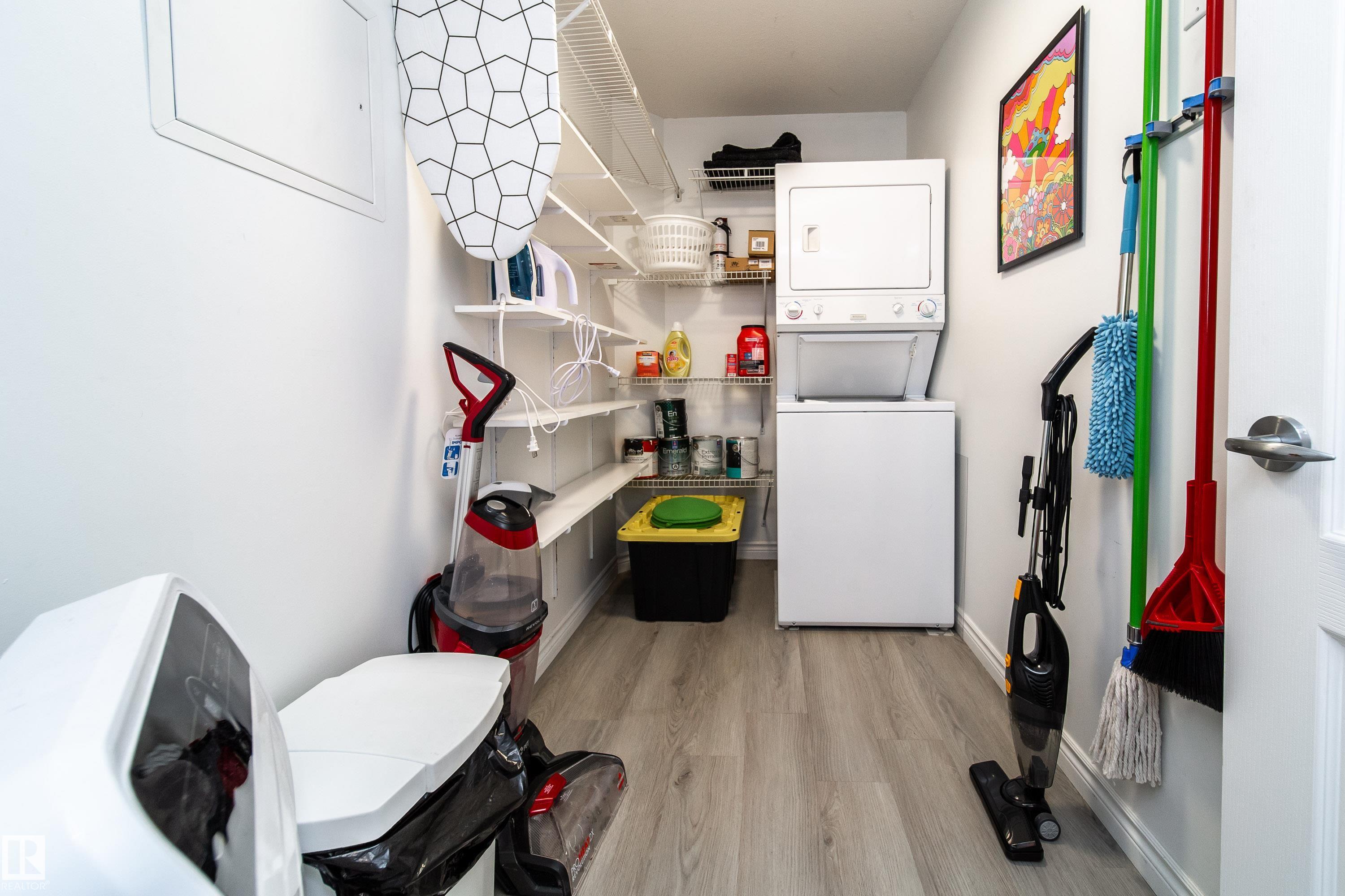 303 - 9938 104 Street NW, Downtown, Edmonton