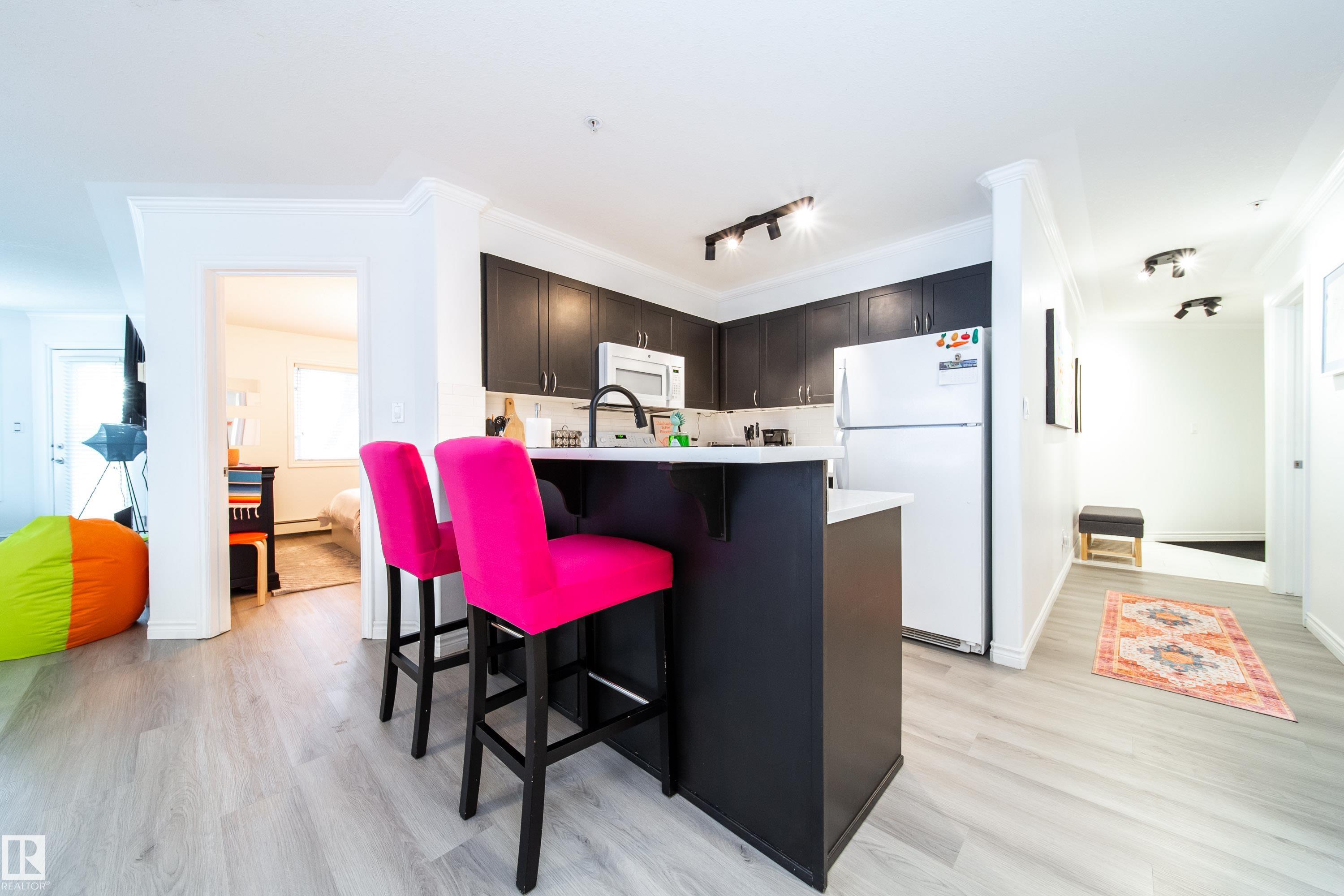 303 - 9938 104 Street NW, Downtown, Edmonton