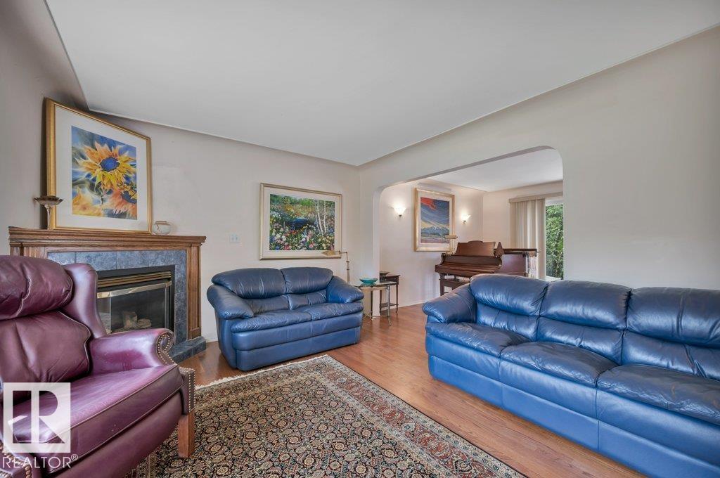 https://zimg.paragon.ice.com/ParagonImages/Property/PM/RAE/225402560/10/0/0/978b9e80e161bb98c88ff48d9ccaa849/1/c9000836c3b100a8b40e5349037b1733/225402560-f66b5b36-78a6-4f99-81f6-63322023040c.JPG