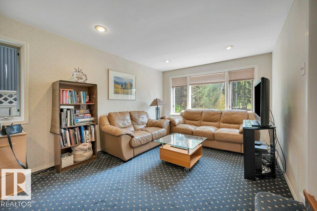 https://zimg.paragon.ice.com/ParagonImages/Property/PM/RAE/225402560/15/0/0/fe5f2b47fc63a3693f4e0ecaac266556/1/c9000836c3b100a8b40e5349037b1733/225402560-2688b761-f60b-4f27-90a0-fe5181b6dbde.JPG