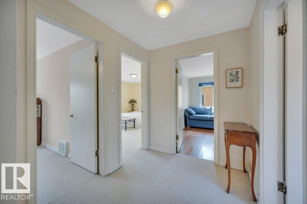 https://zimg.paragon.ice.com/ParagonImages/Property/PM/RAE/225402560/41/0/0/1bb8fb24bffd075c7874a37dbb3284b3/1/c9000836c3b100a8b40e5349037b1733/225402560-960f1dd0-5d56-49ac-9eab-b2d033aff2a5.JPG