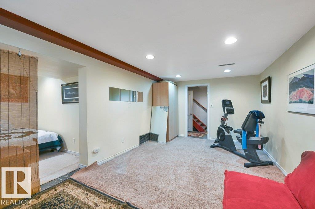 https://zimg.paragon.ice.com/ParagonImages/Property/PM/RAE/225402560/45/0/0/657e9db546f10bf5a8b567e560c1ab75/1/c9000836c3b100a8b40e5349037b1733/225402560-cfa96fd1-f012-49c0-9280-ca4ba8eed3df.JPG