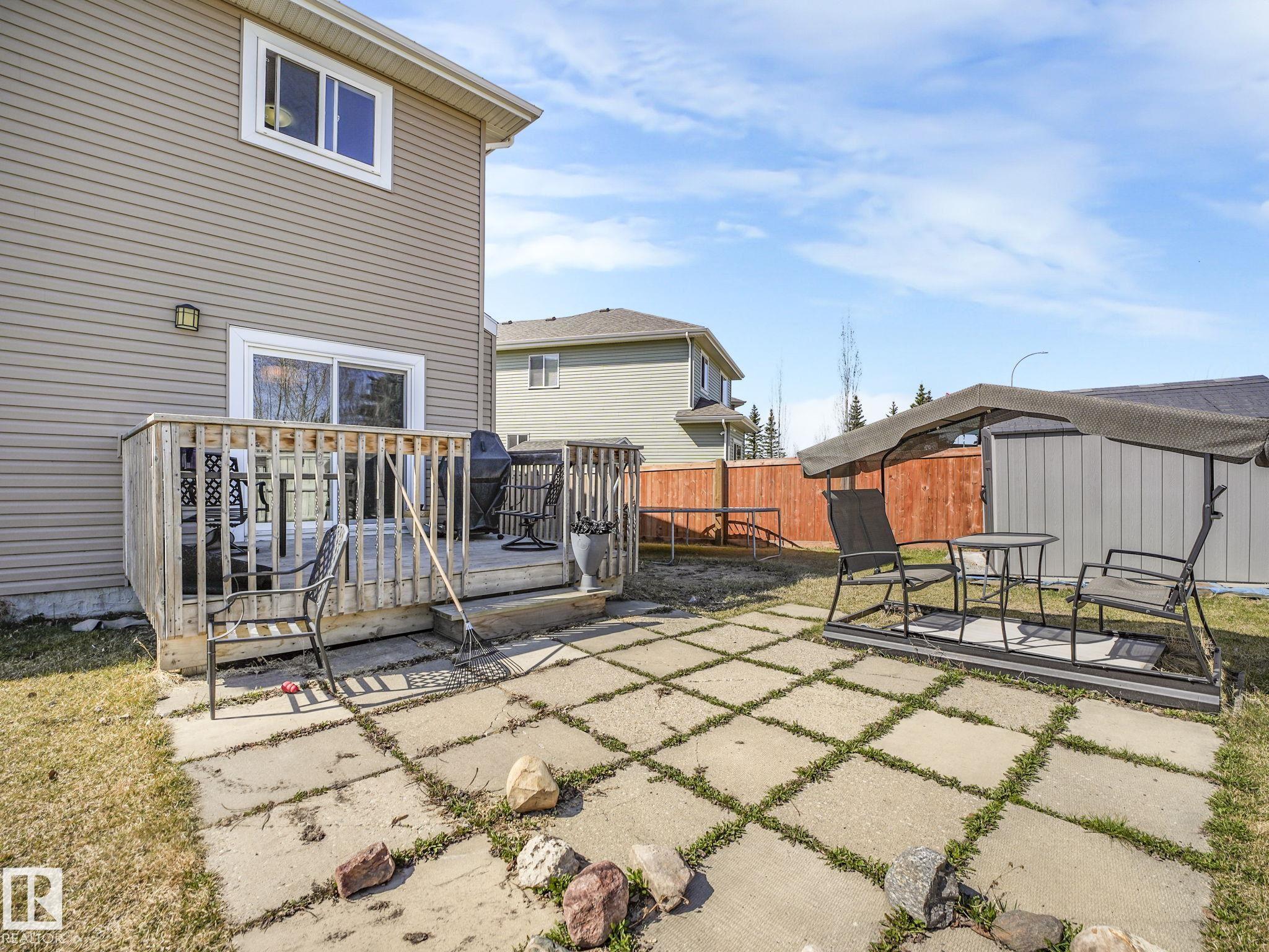 Photo 14 at 3910 49 Avenue, Forest Heights, Beaumont