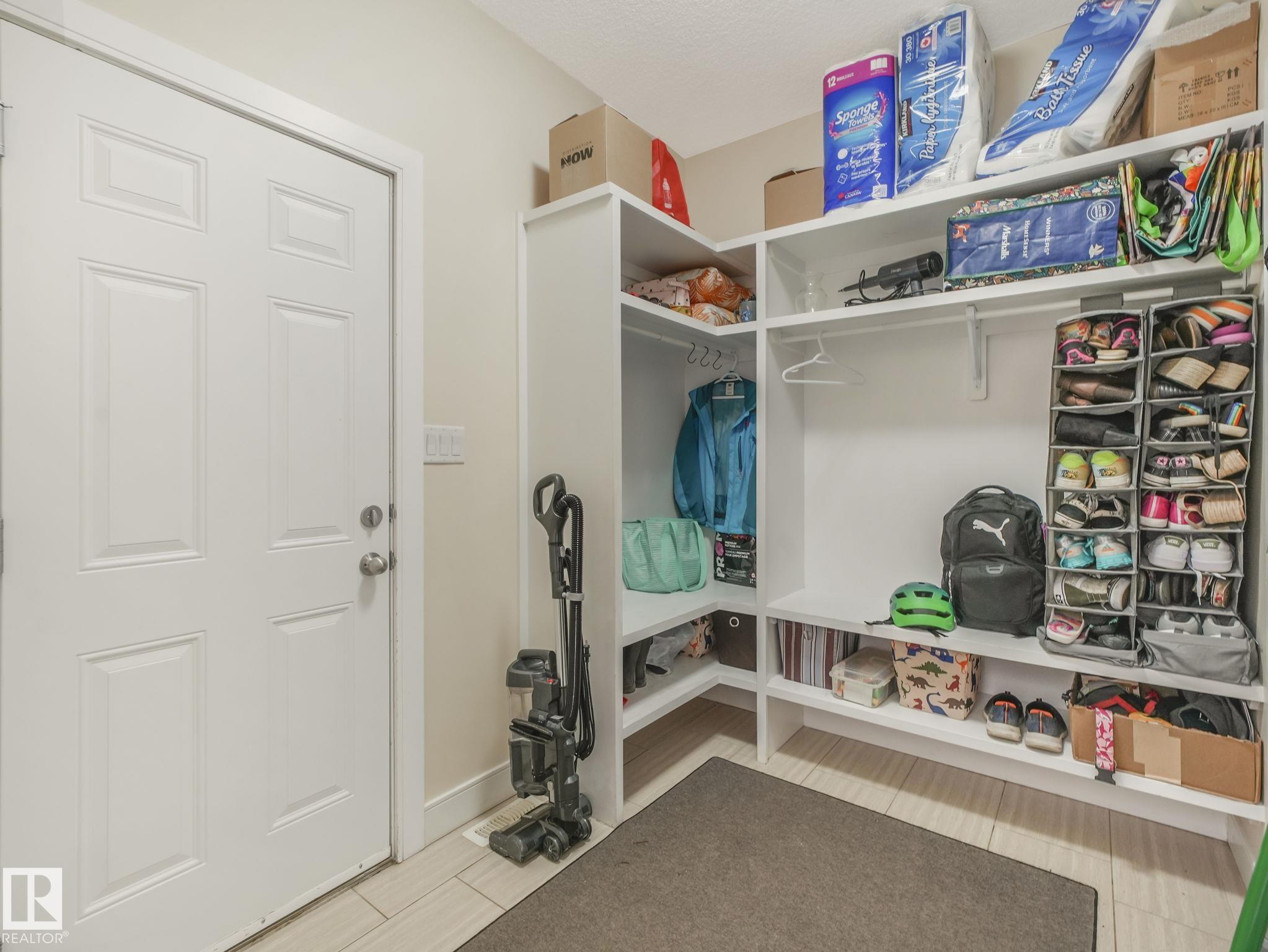 Photo 17 at 3910 49 Avenue, Forest Heights, Beaumont