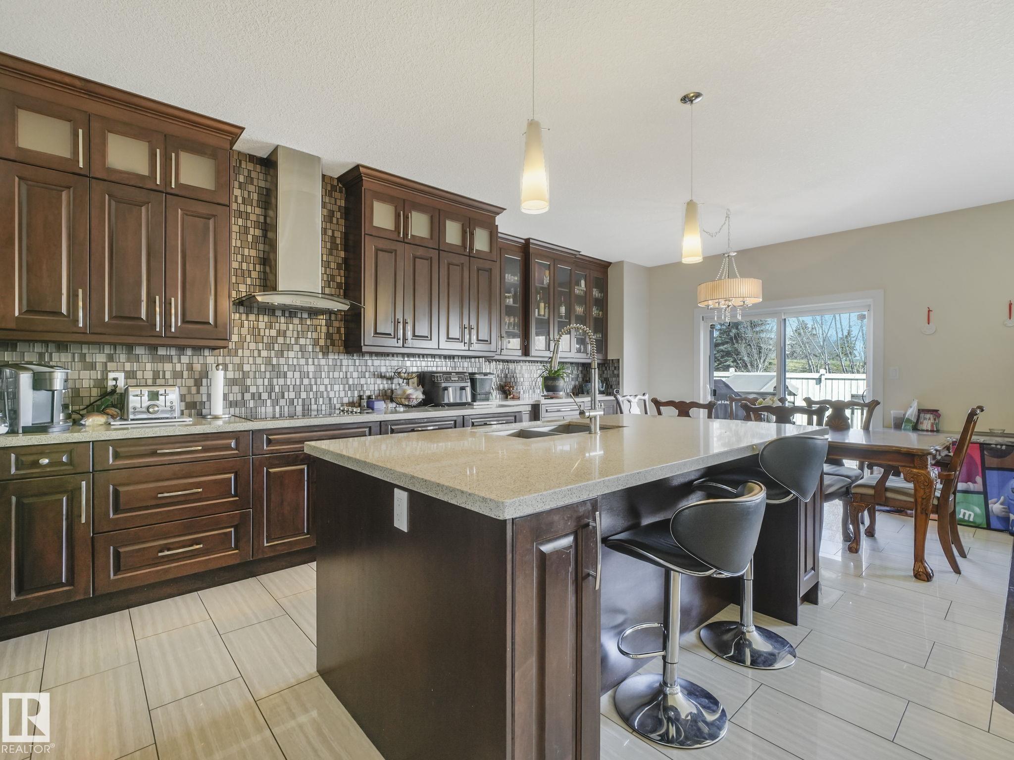 Photo 27 at 3910 49 Avenue, Forest Heights, Beaumont