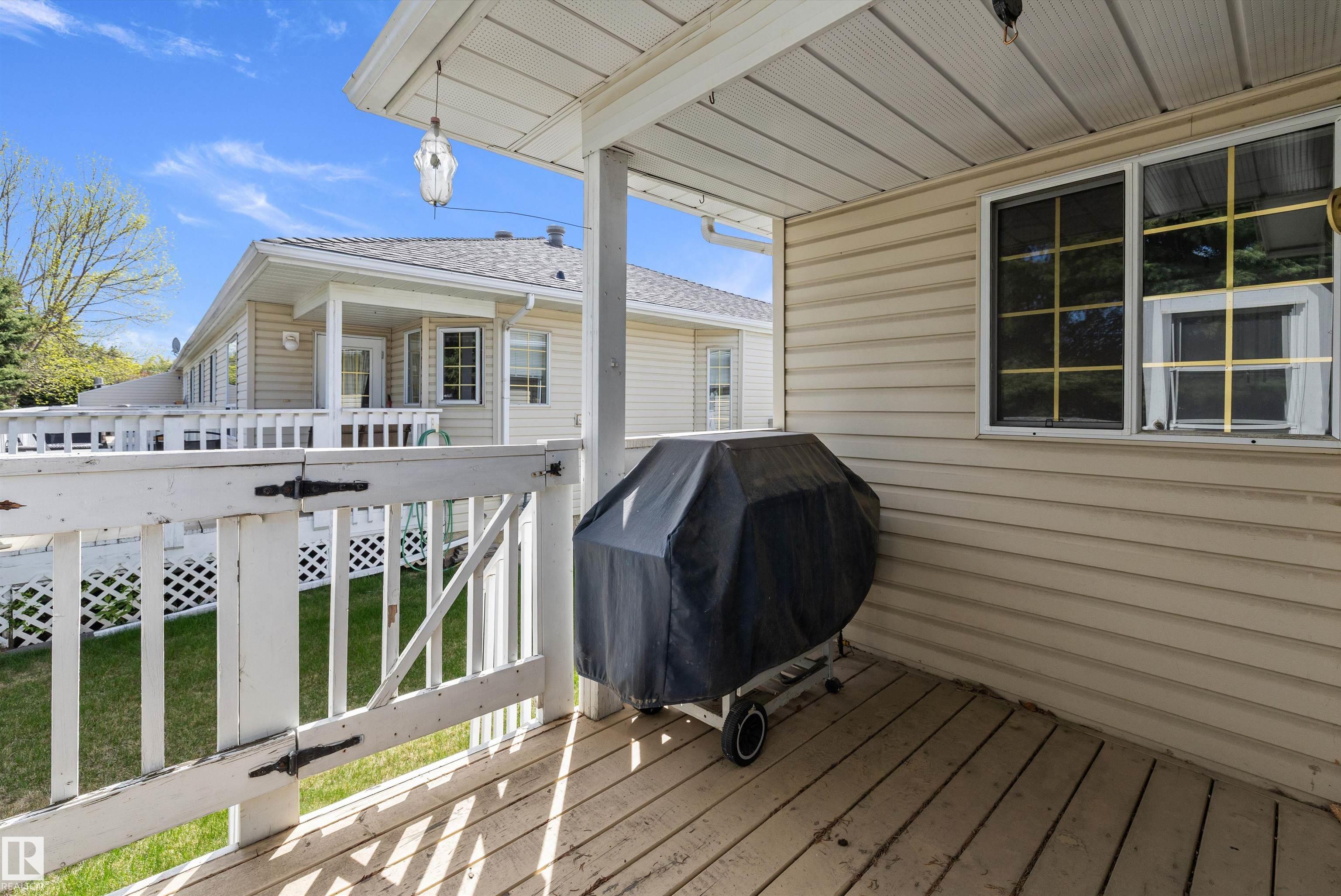 https://zimg.paragon.ice.com/ParagonImages/Property/PM/RAE/225402567/43/0/0/494450d4401151a8deca11233fd169ad/1/a073db2081ede631f6a98a0c91c28573/225402567-fe295dbf-18aa-4e0c-bdff-1120e7b57cb0.JPG