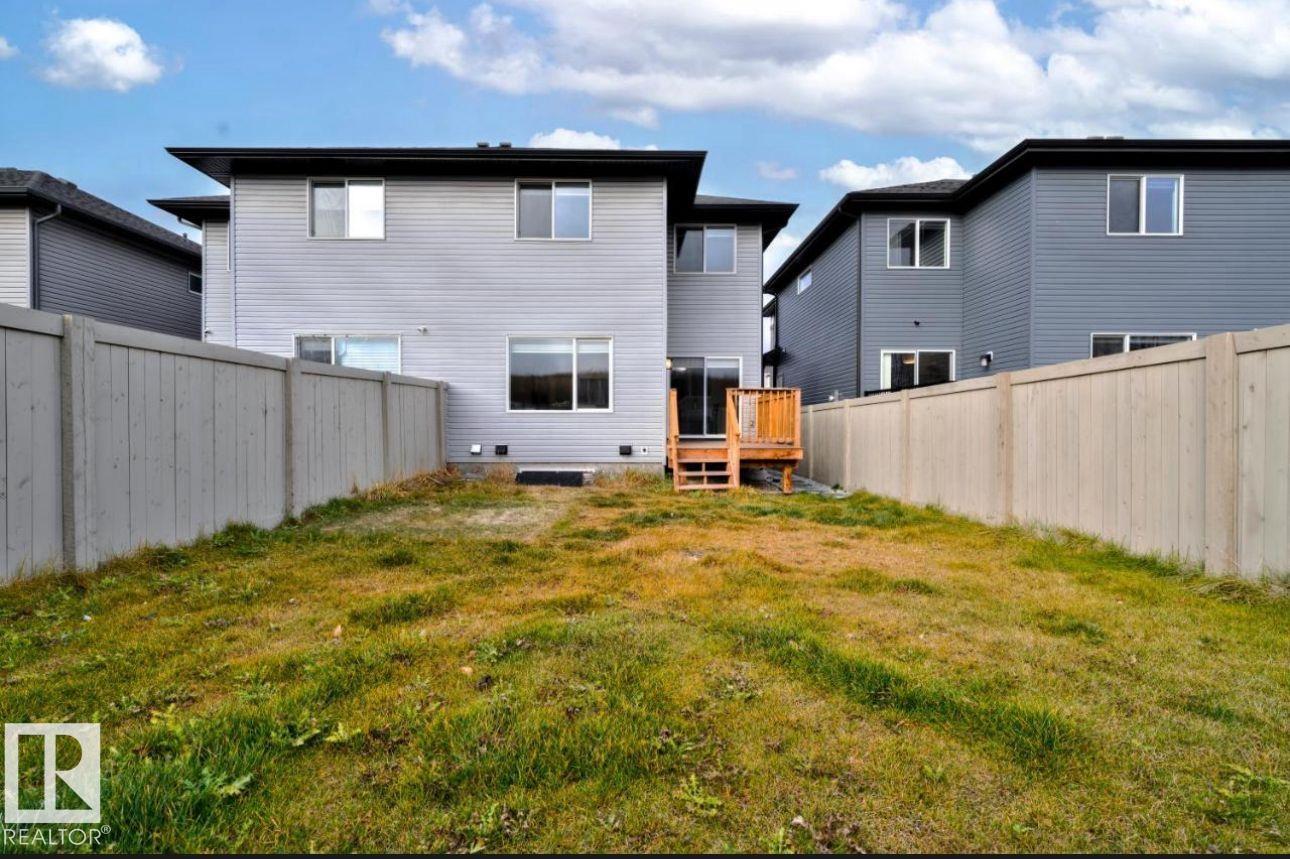 Photo 26 at 243 39 Avenue NW, Maple Crest, Edmonton