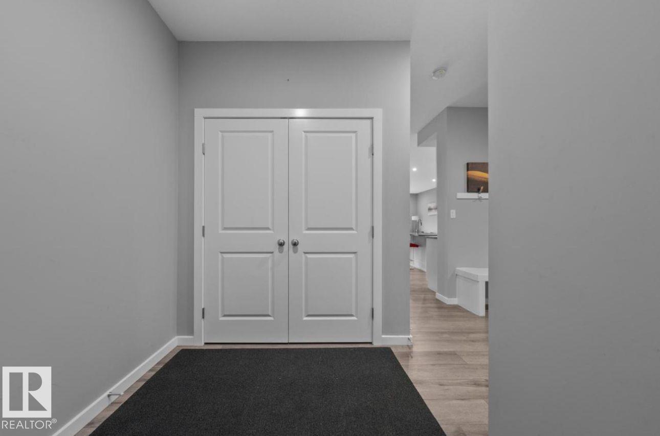 Photo 10 at 243 39 Avenue NW, Maple Crest, Edmonton