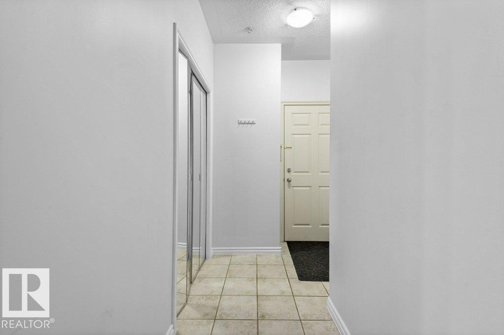 304 - 10011 110 Street NW, Wîhkwêntôwin, Edmonton