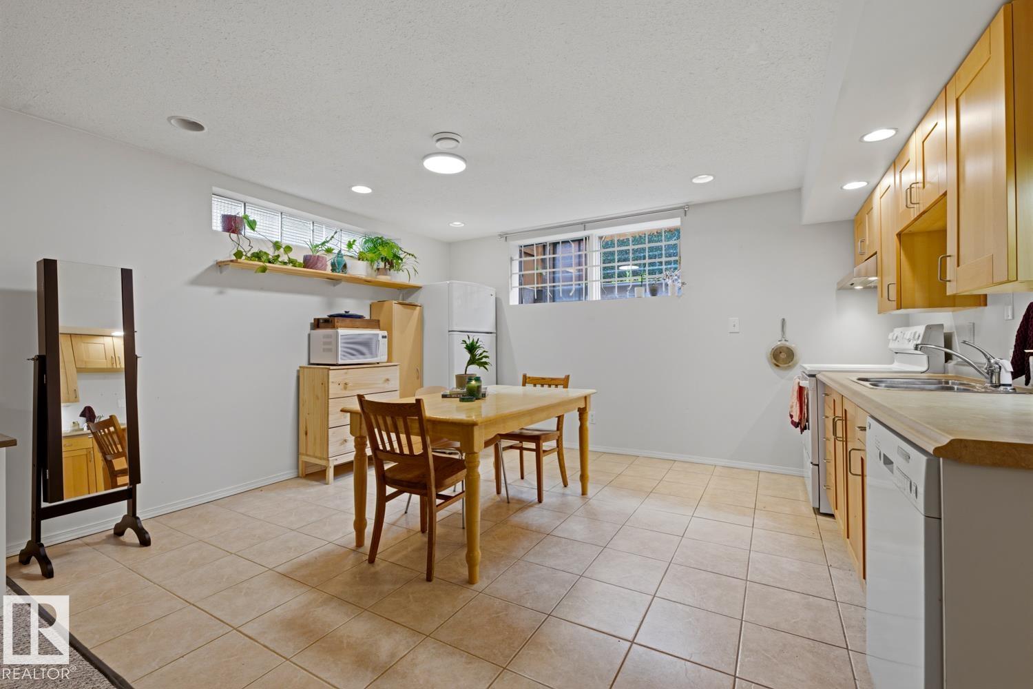 Photo 37 at 8754 Strathearn Drive NW, Strathearn, Edmonton
