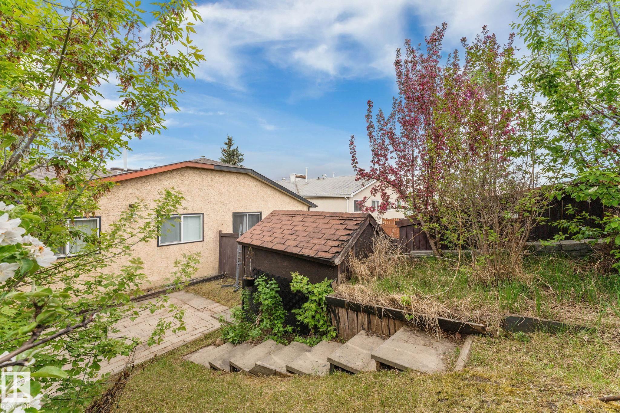 Photo 21 at 4621 126 Avenue NW, Homesteader, Edmonton