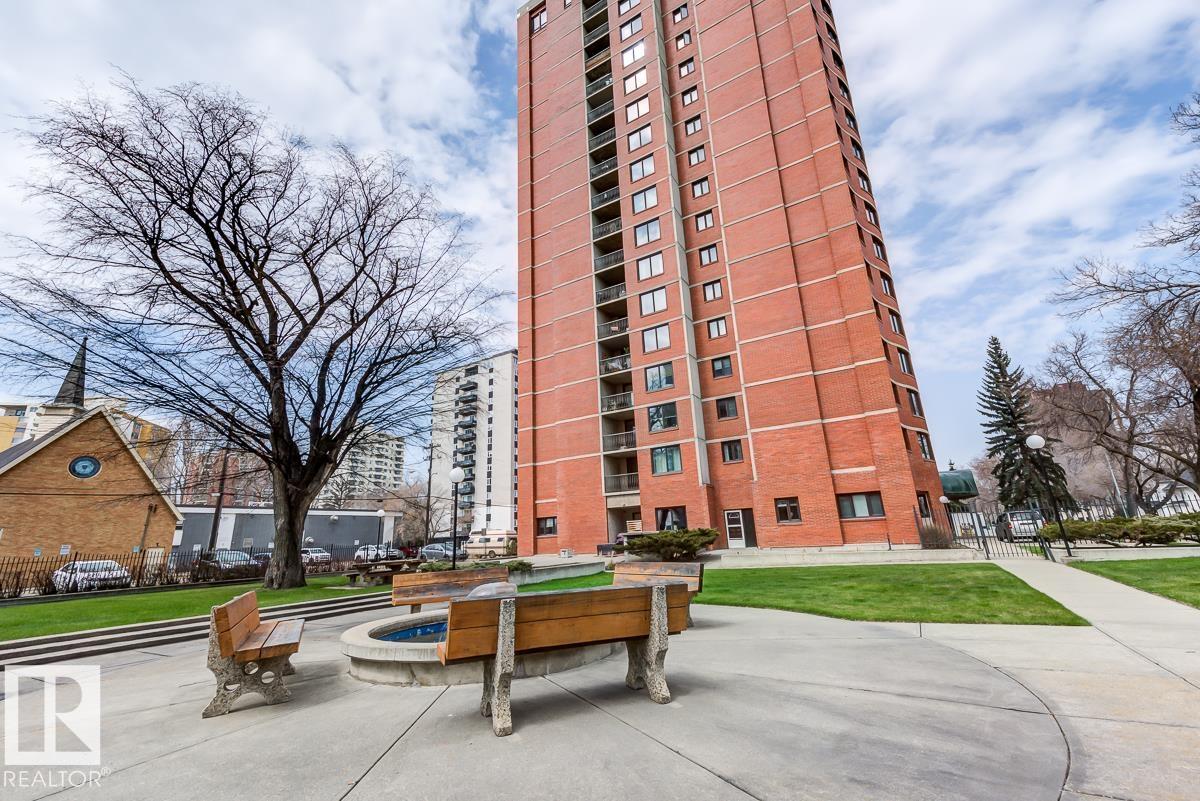 302 - 9916 113 Street NW, Wîhkwêntôwin, Edmonton
