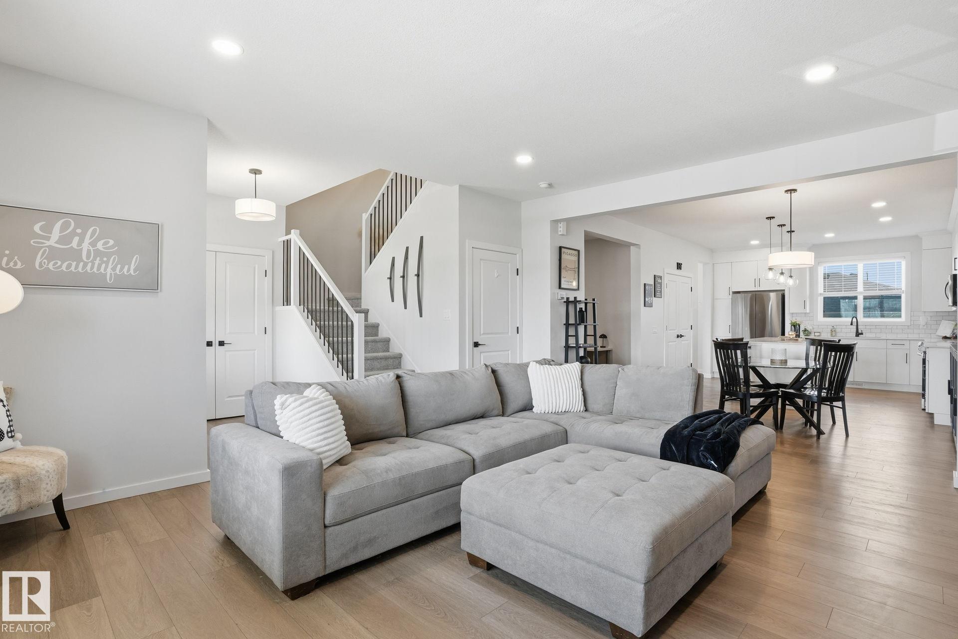 Photo 8 at 7012 54 Avenue, Elan, Beaumont