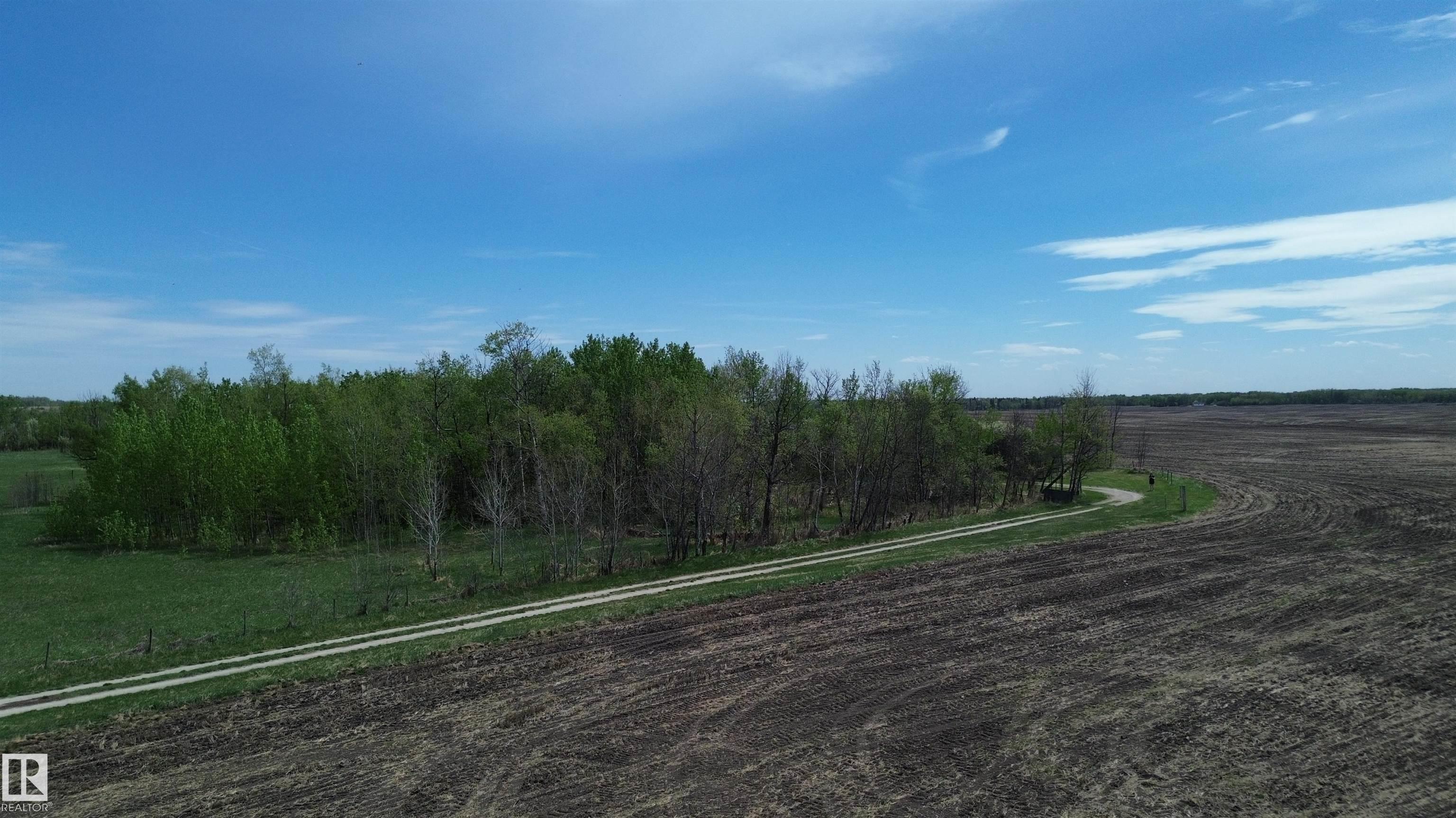 Photo 17 at 1029 Twp Rd 564, None, Rural Sturgeon County