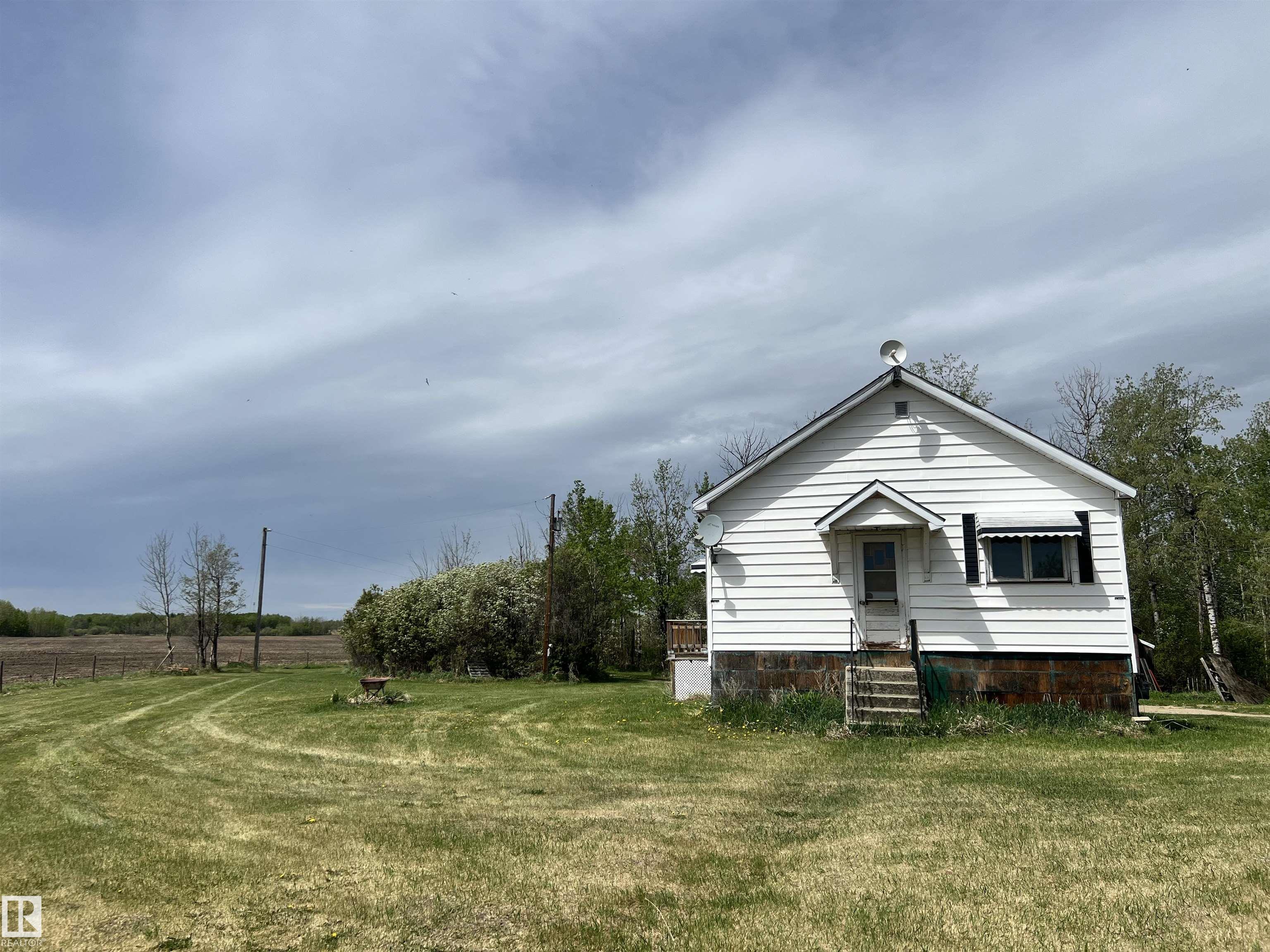 Photo 7 at 1029 Twp Rd 564, None, Rural Sturgeon County