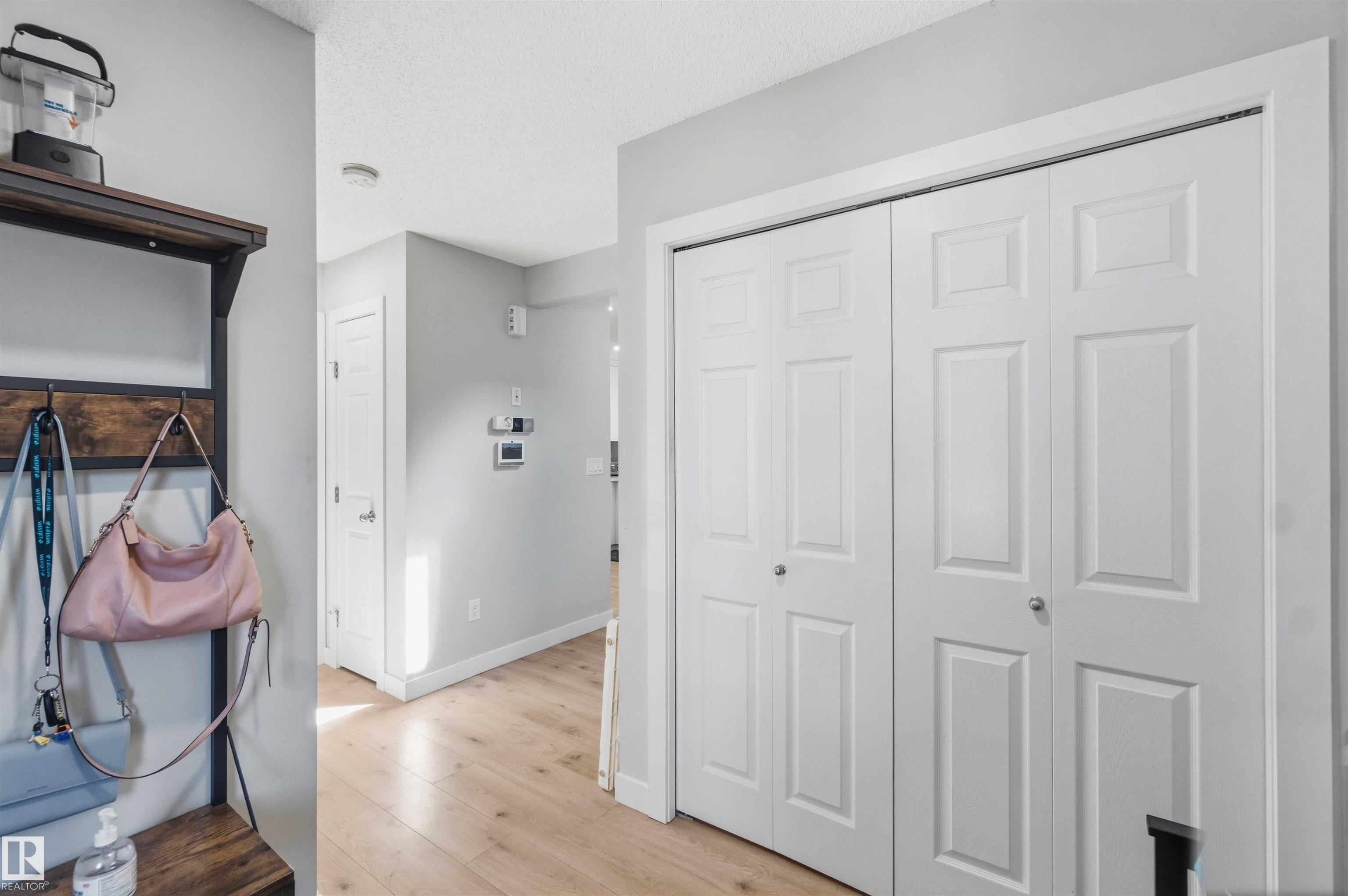 Photo 6 at 5129 Lark Crescent NW, Kinglet Gardens, Edmonton