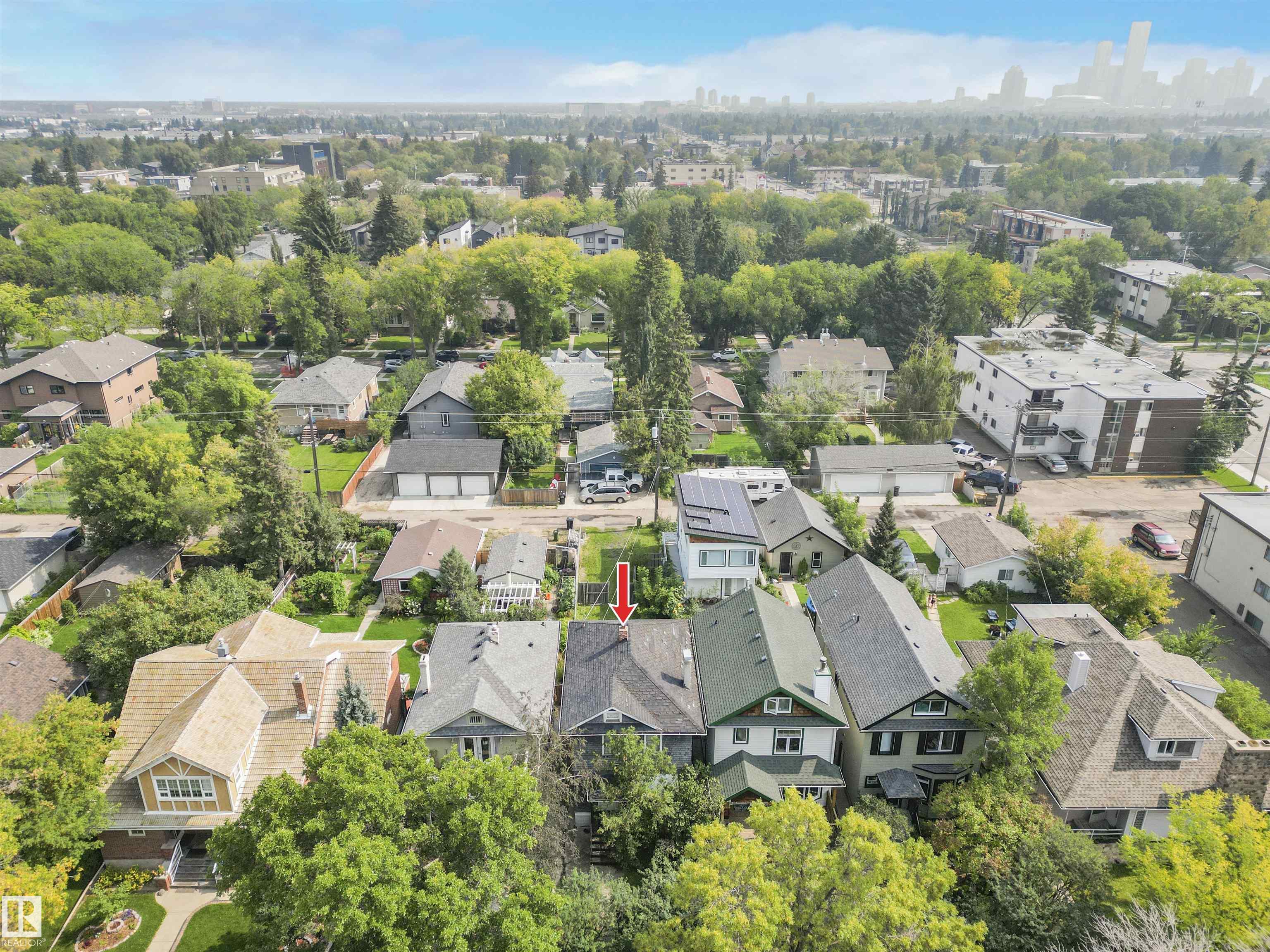 Photo 11 at 11121 127 Street NW, Inglewood, Edmonton