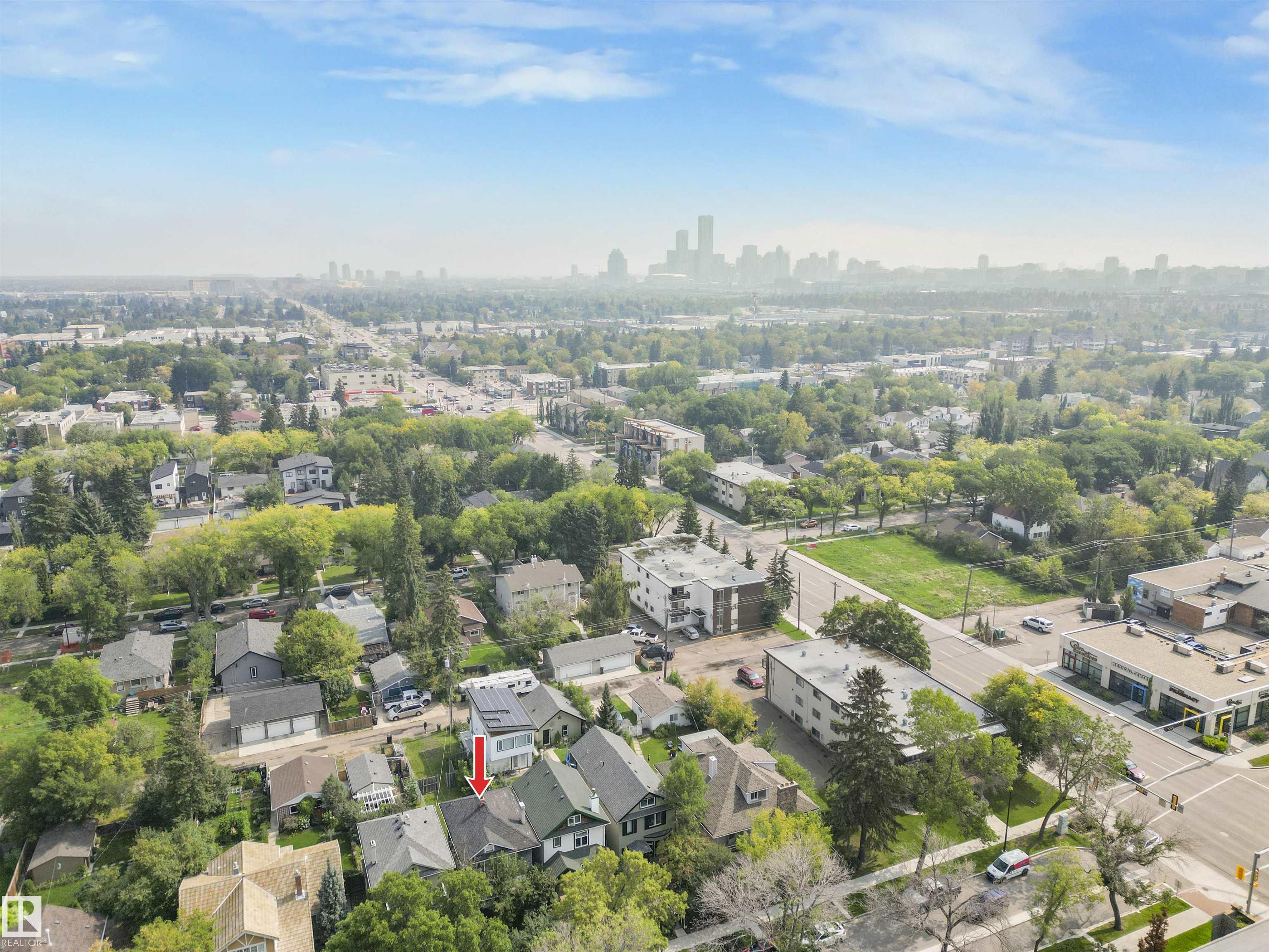 Photo 12 at 11121 127 Street NW, Inglewood, Edmonton