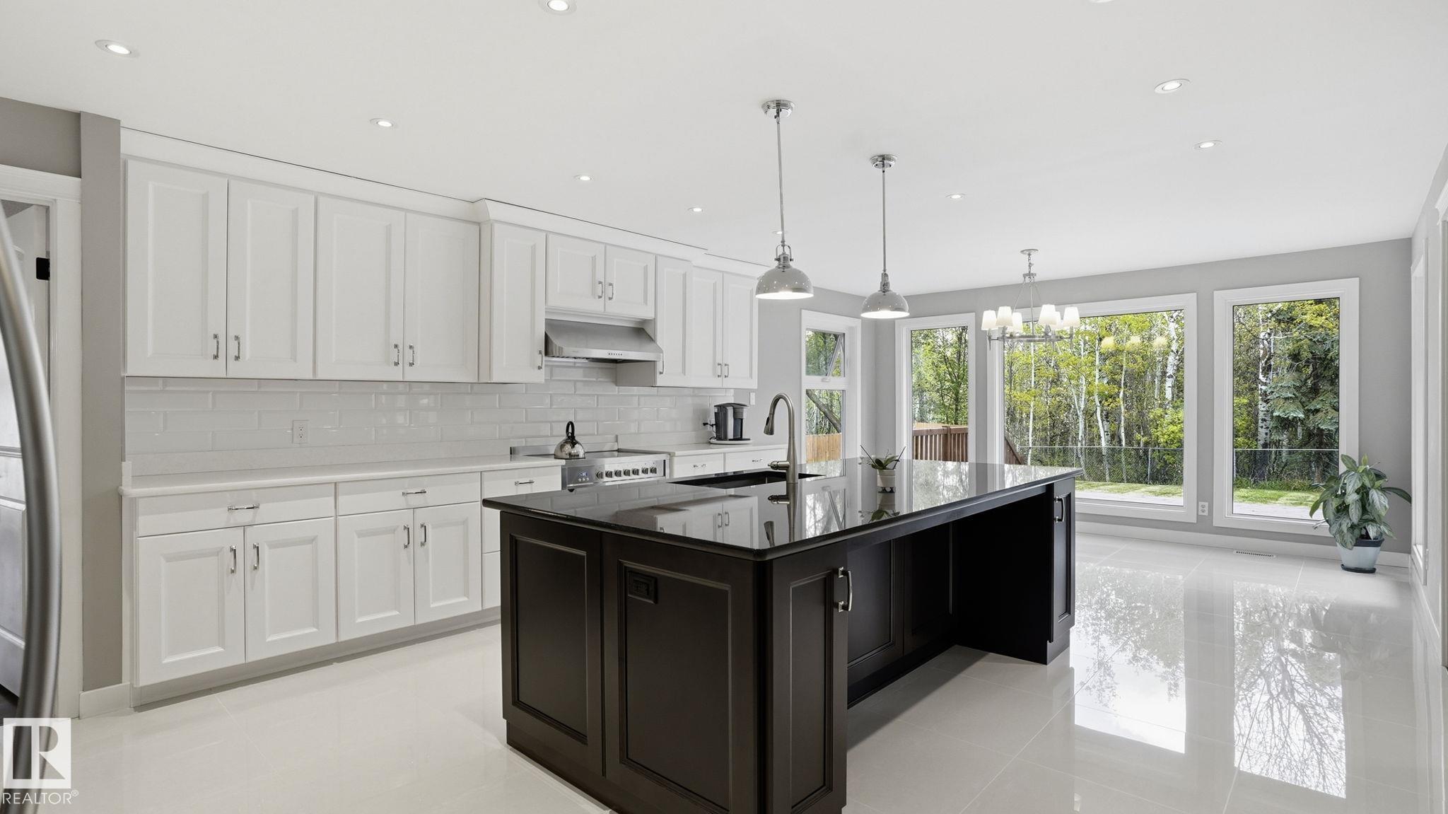Photo 12 at 303 Westridge Road NW, Westridge, Edmonton