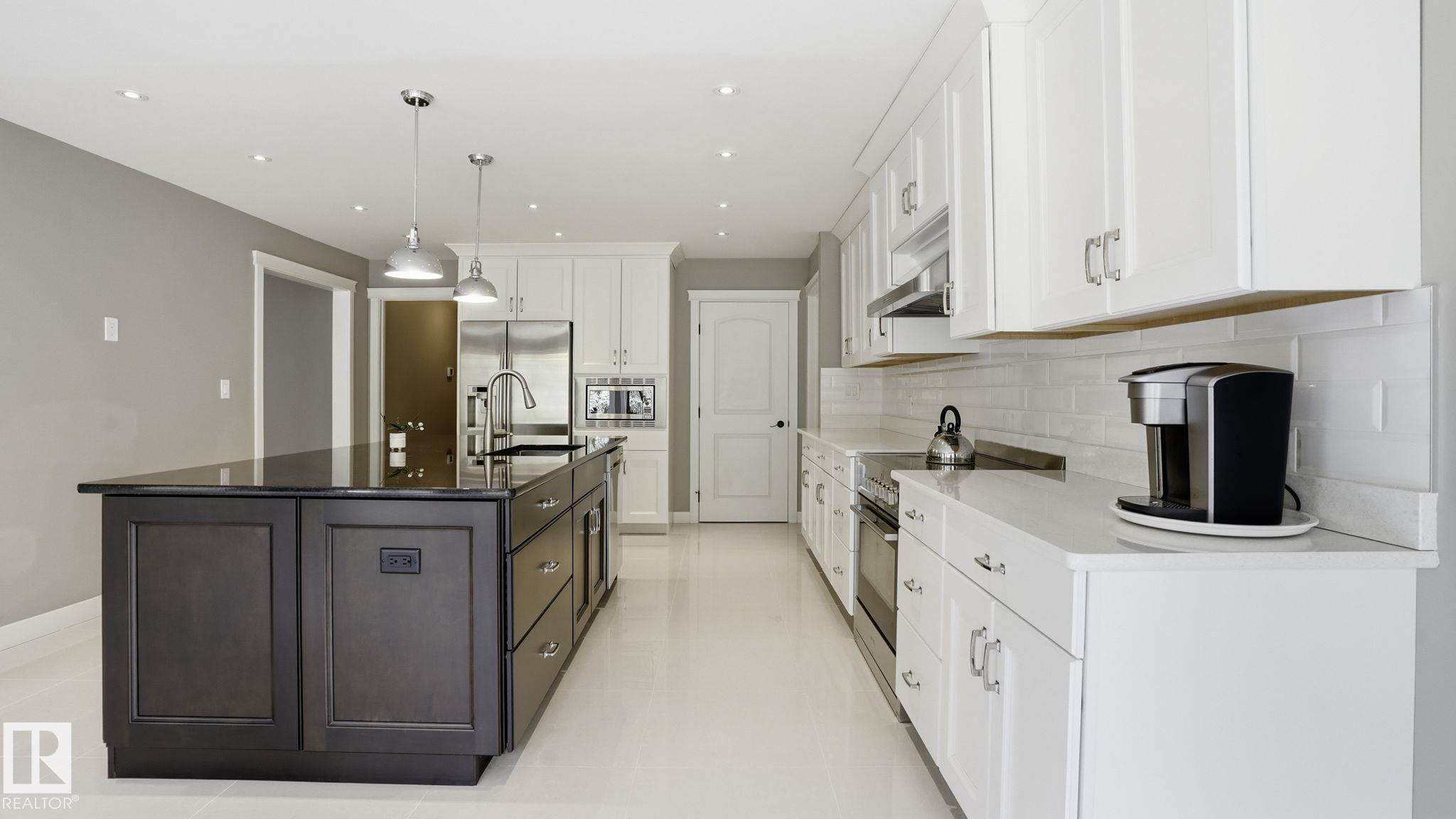 Photo 15 at 303 Westridge Road NW, Westridge, Edmonton