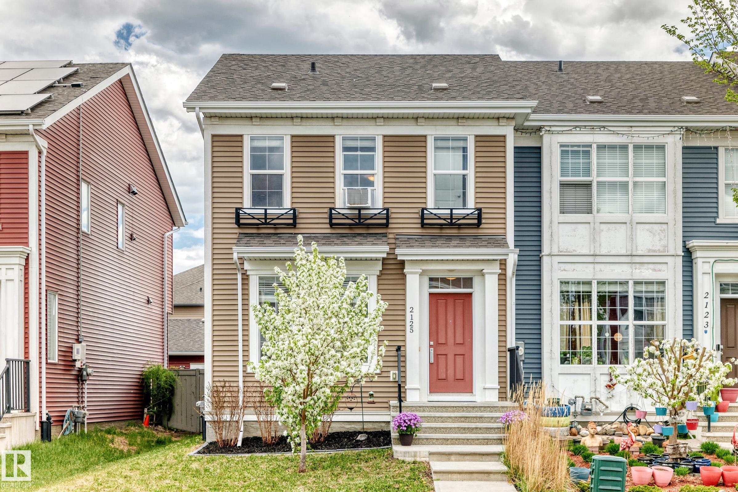 2125 24 Street NW, Laurel, Edmonton