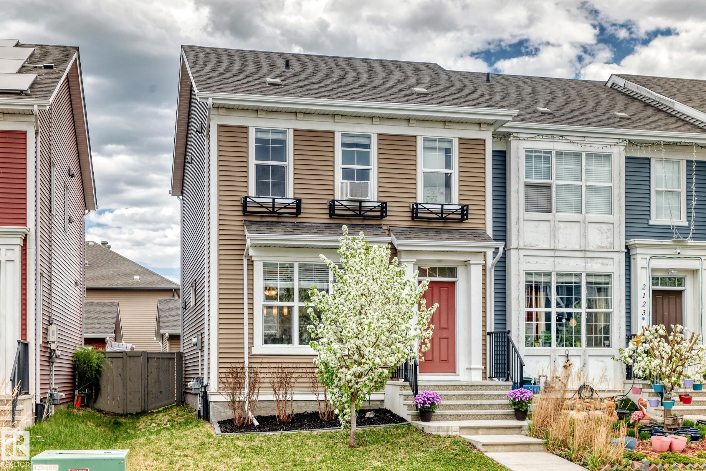 2125 24 Street NW, Laurel, Edmonton
