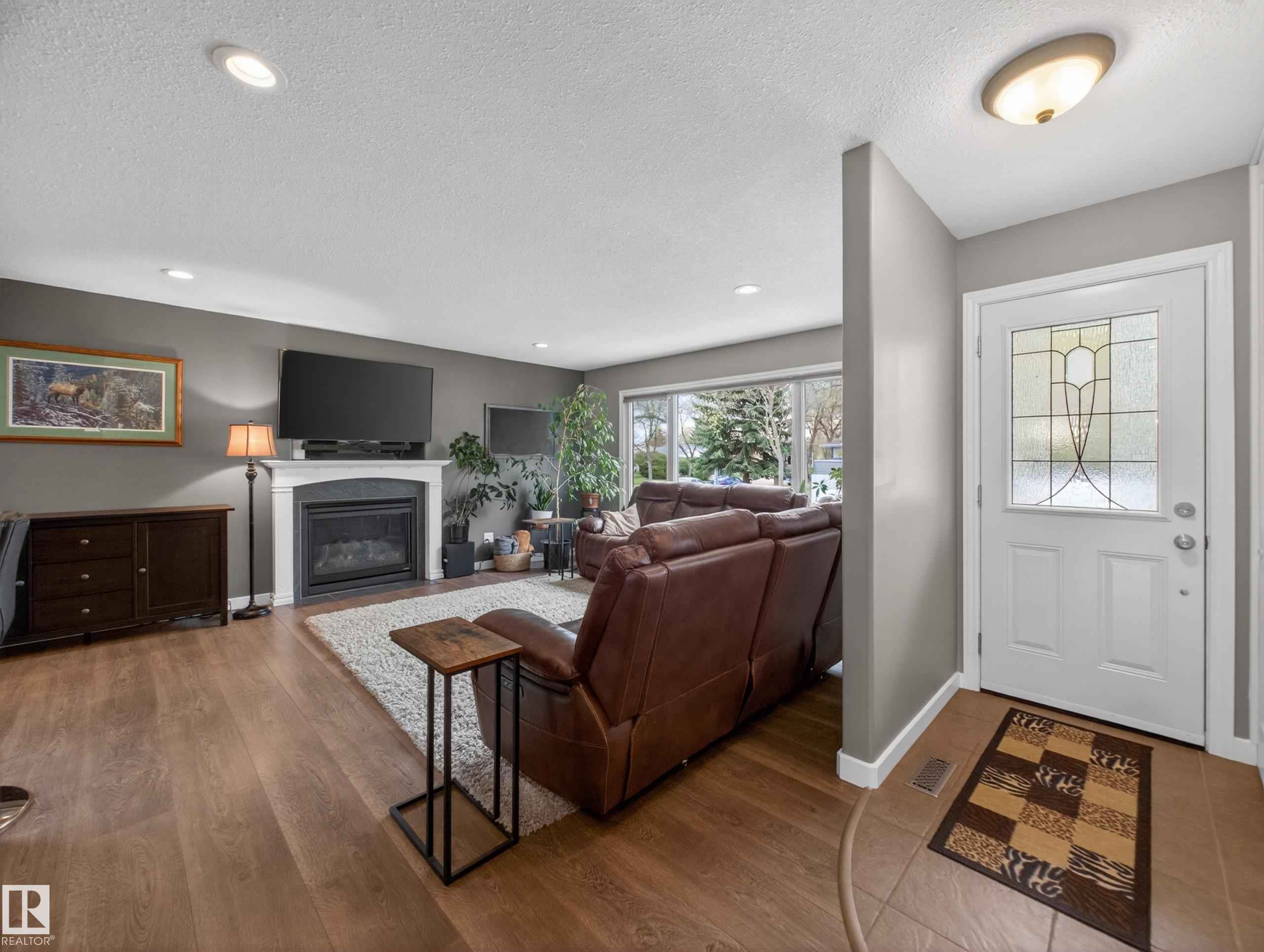 Photo 9 at 8410 95b Avenue, Pineview Fort Sask., Fort Saskatchewan