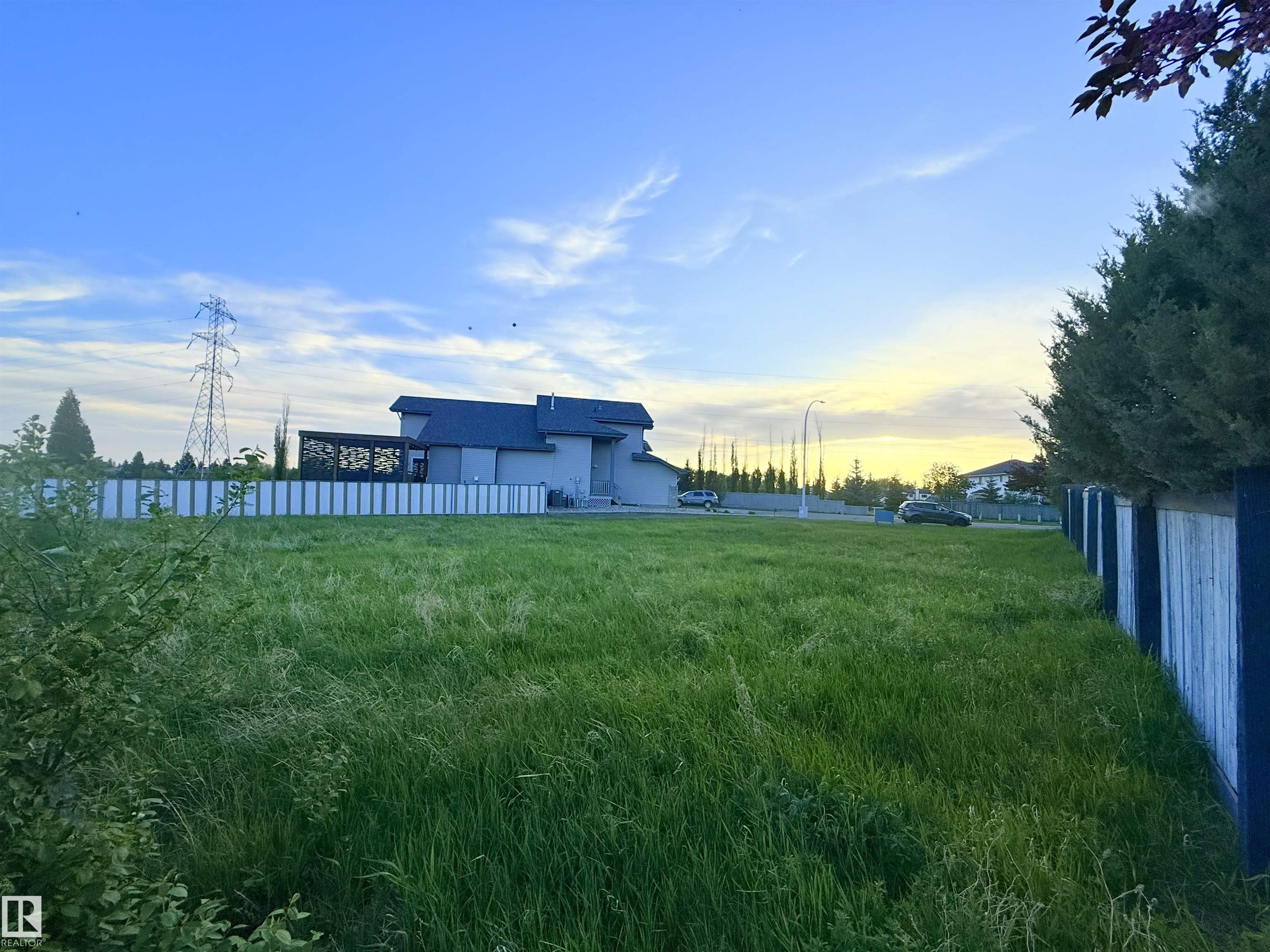 Photo 6 at 14411 16 Street NW, Fraser, Edmonton