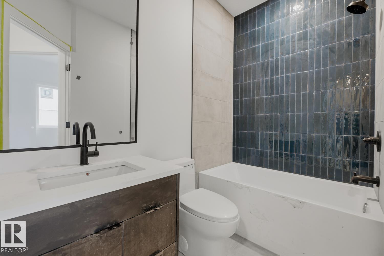 Photo 11 at 11327 122 Street NW, Inglewood, Edmonton
