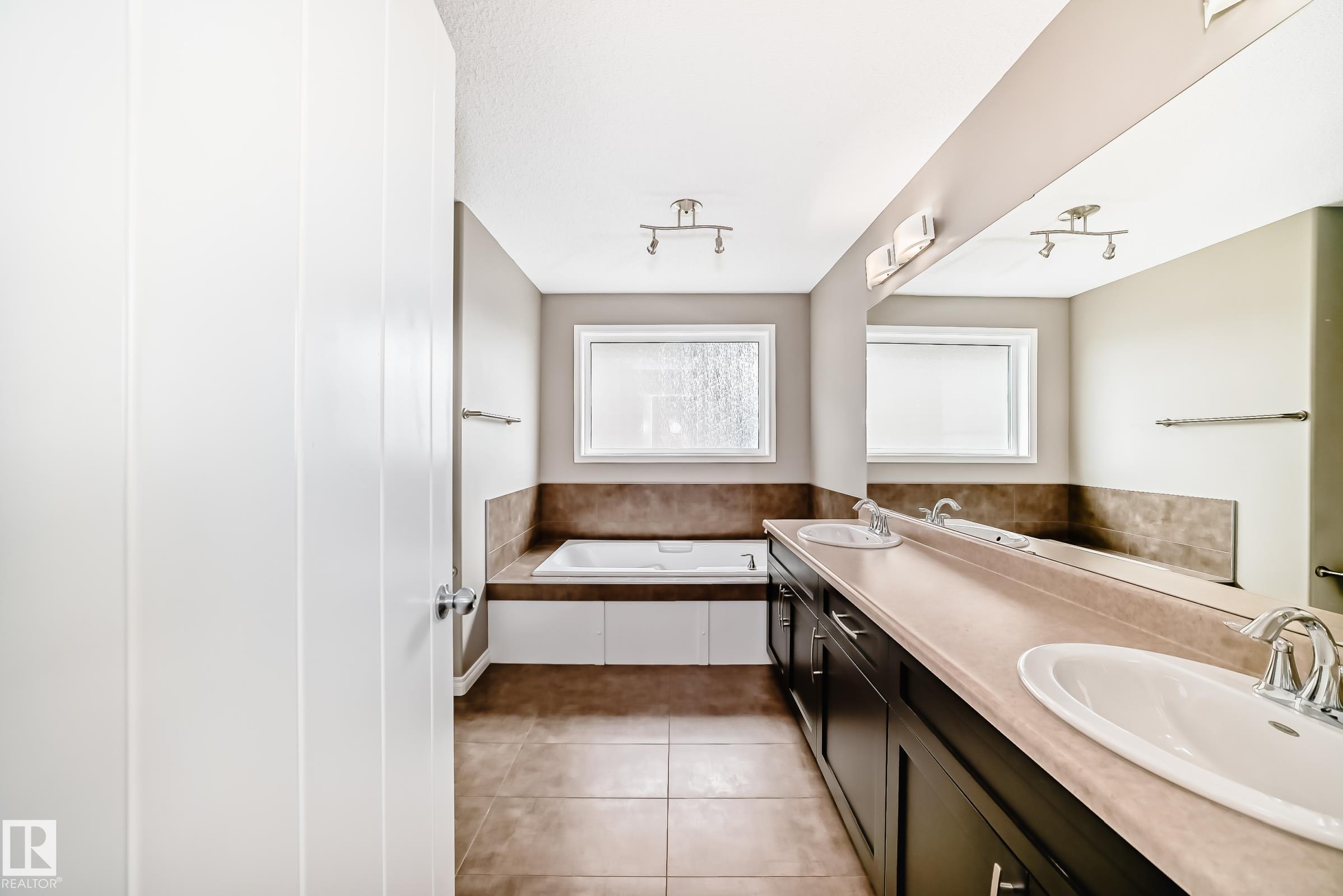 Photo 32 at 12035 173 Avenue NW, Rapperswill, Edmonton