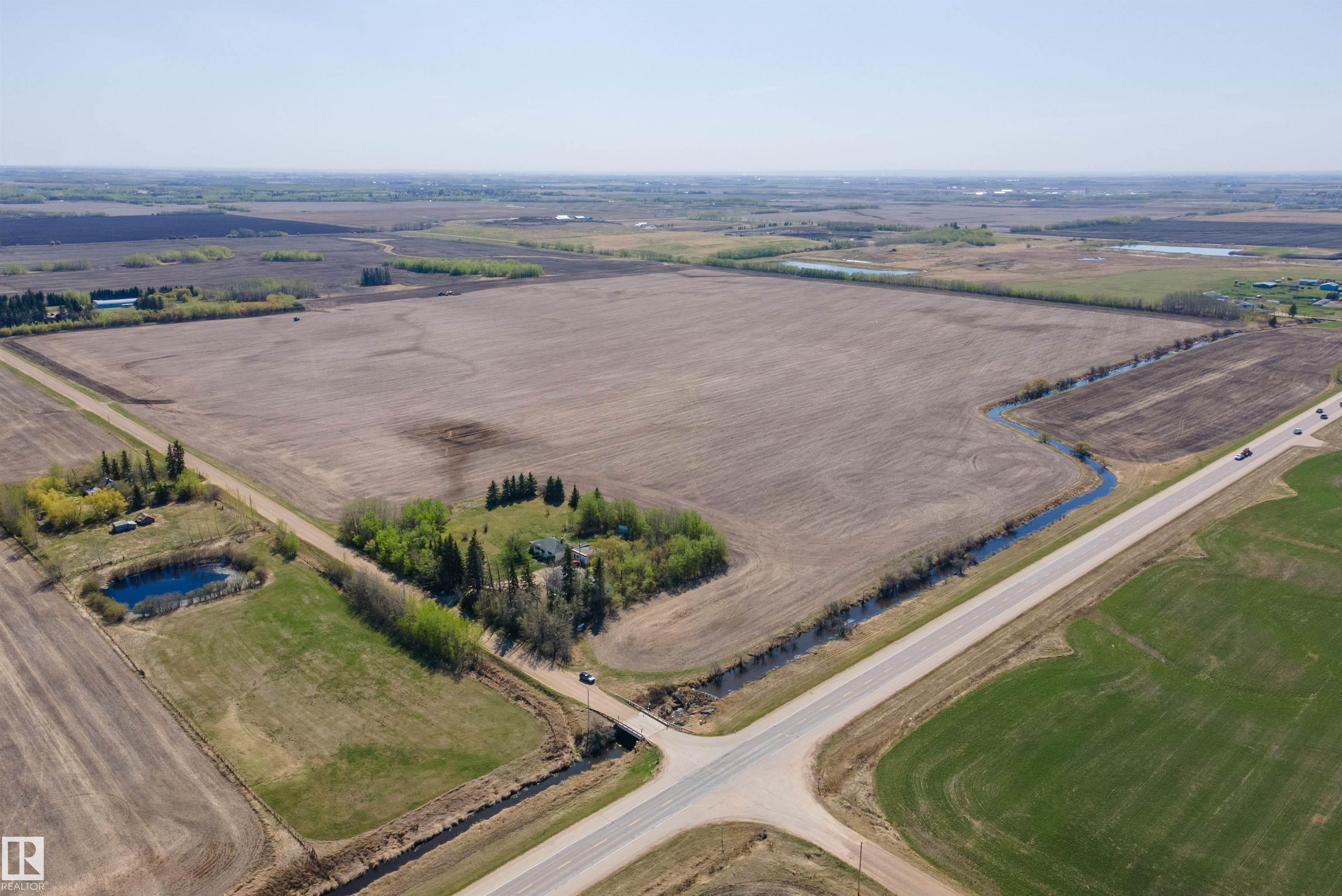 Photo 63 at 55532 Rge Road 250, None, Rural Sturgeon County