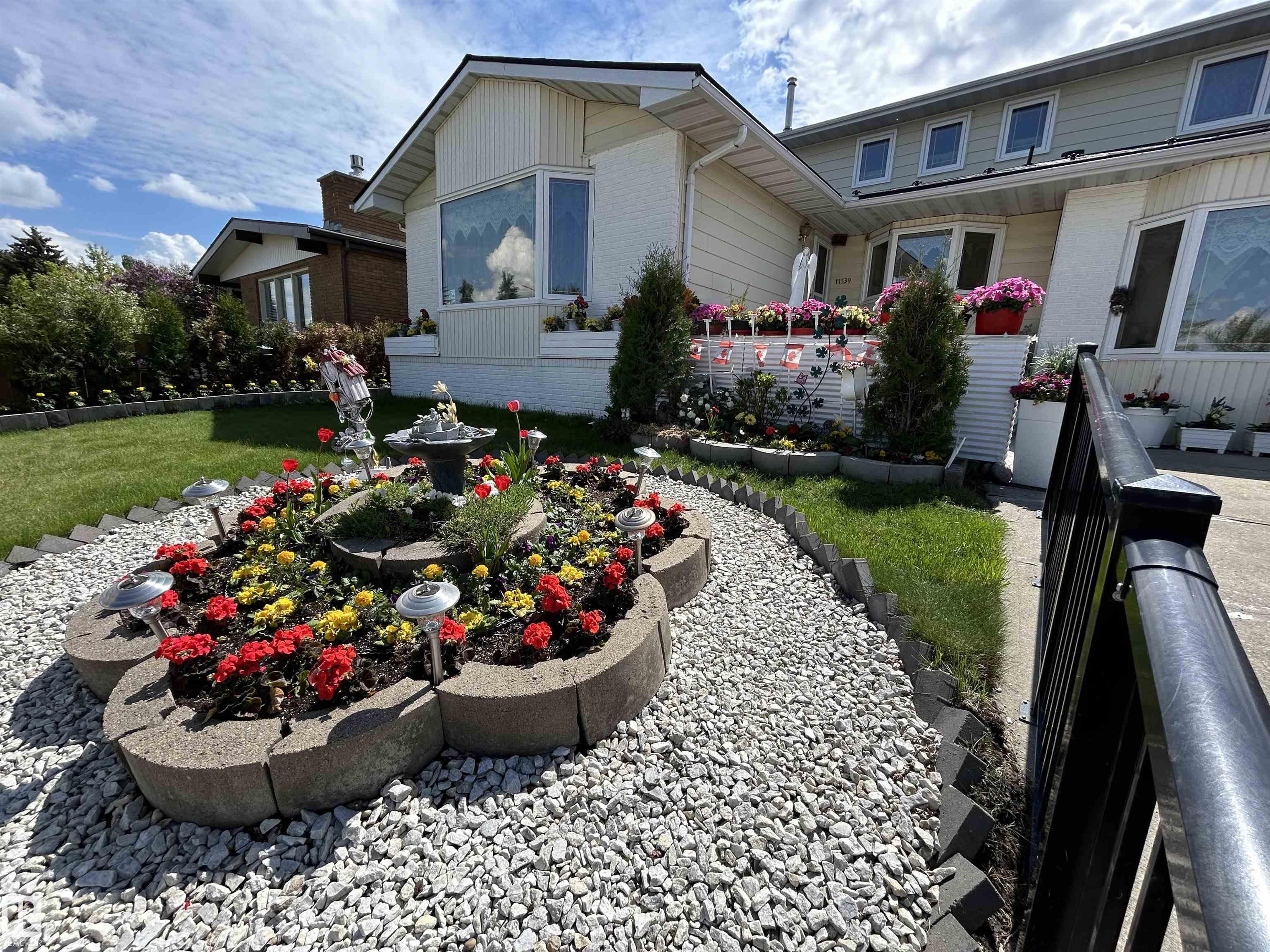 11539 40 Avenue NW, Greenfield, Edmonton