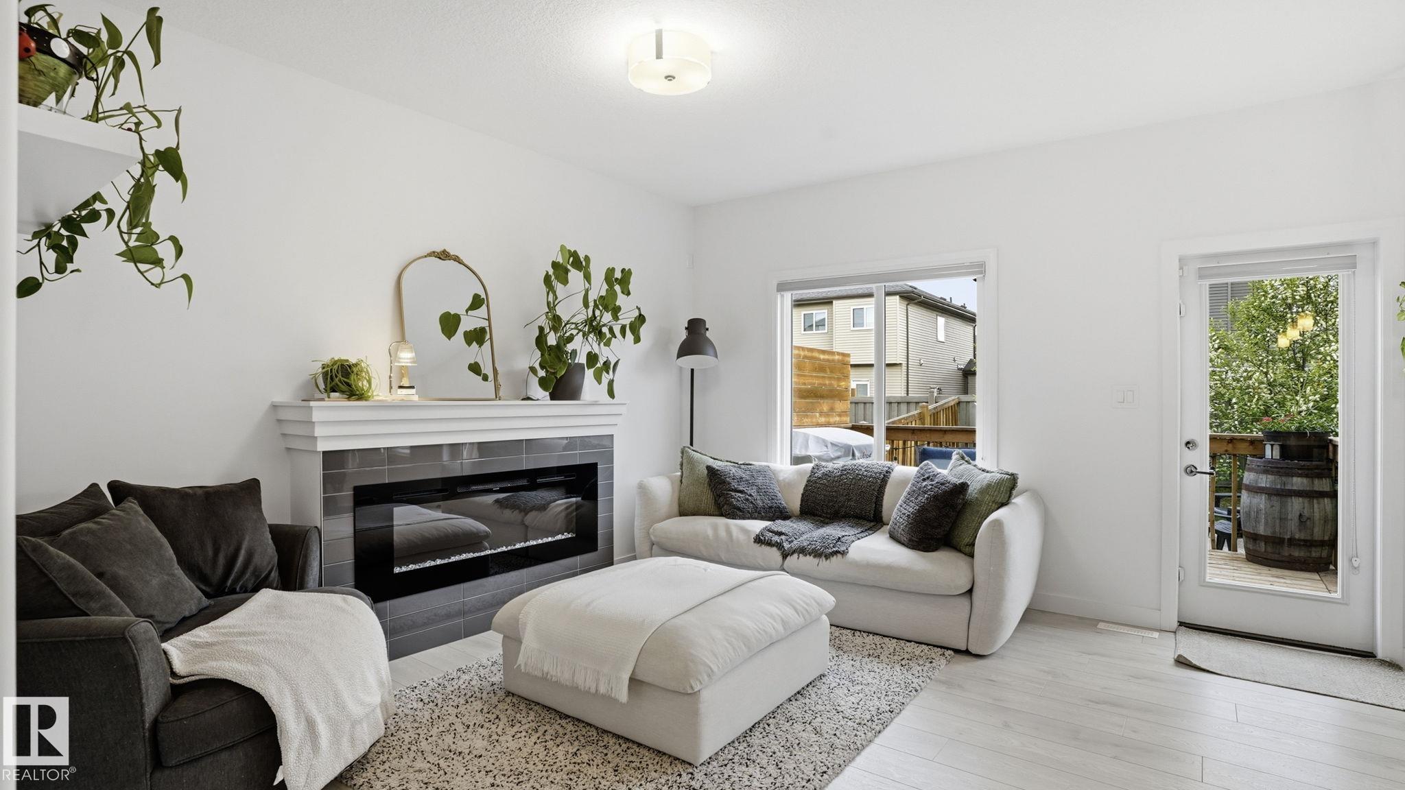 Photo 11 at 7215 Chivers Place SW, Chappelle Area, Edmonton