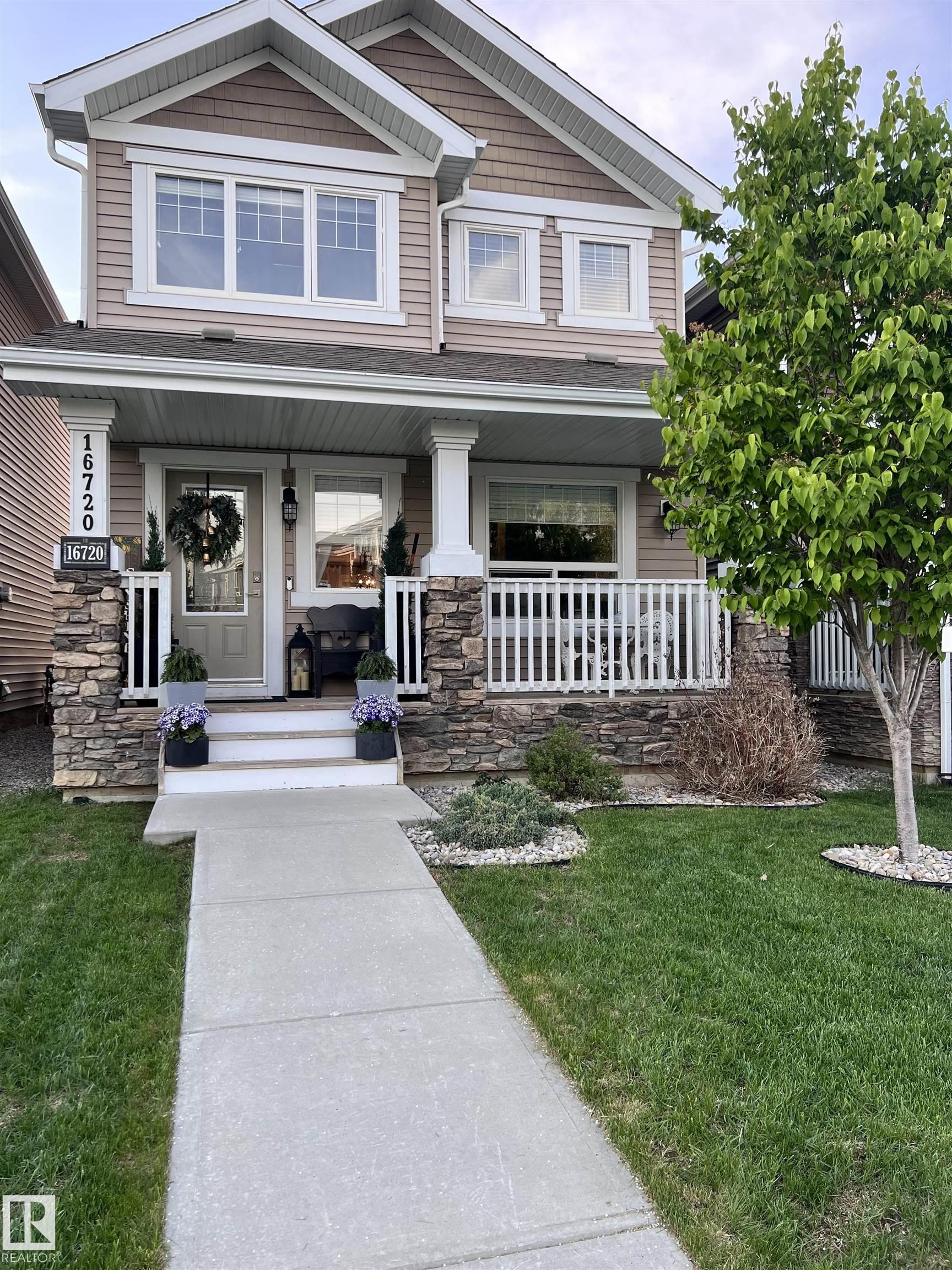 16720 15 Avenue SW, Glenridding Heights, Edmonton
