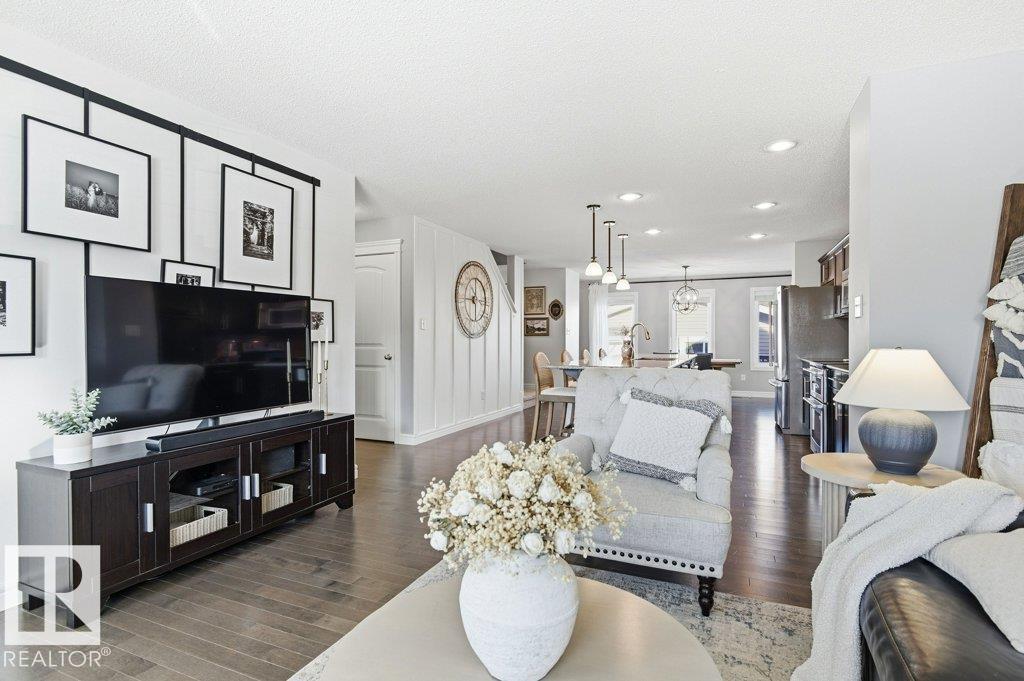 Photo 22 at 16720 15 Avenue SW, Glenridding Heights, Edmonton