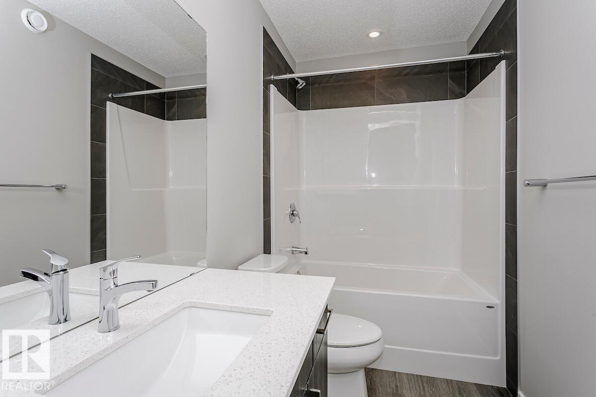 Photo 9 at 344 Hawthorn Way, Woodbend, Leduc