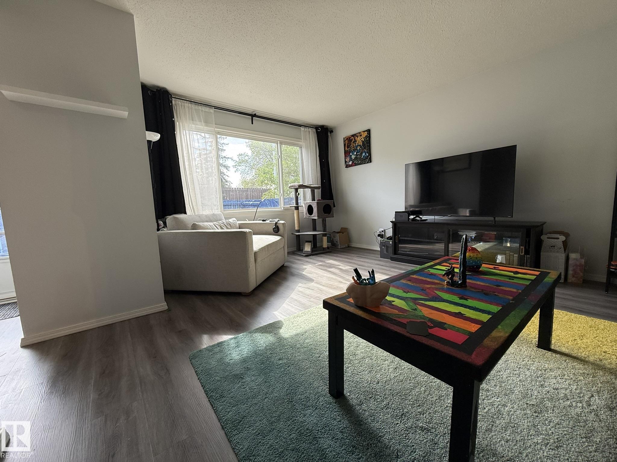 Photo 7 at 166 Roseland Village NW, Northmount, Edmonton