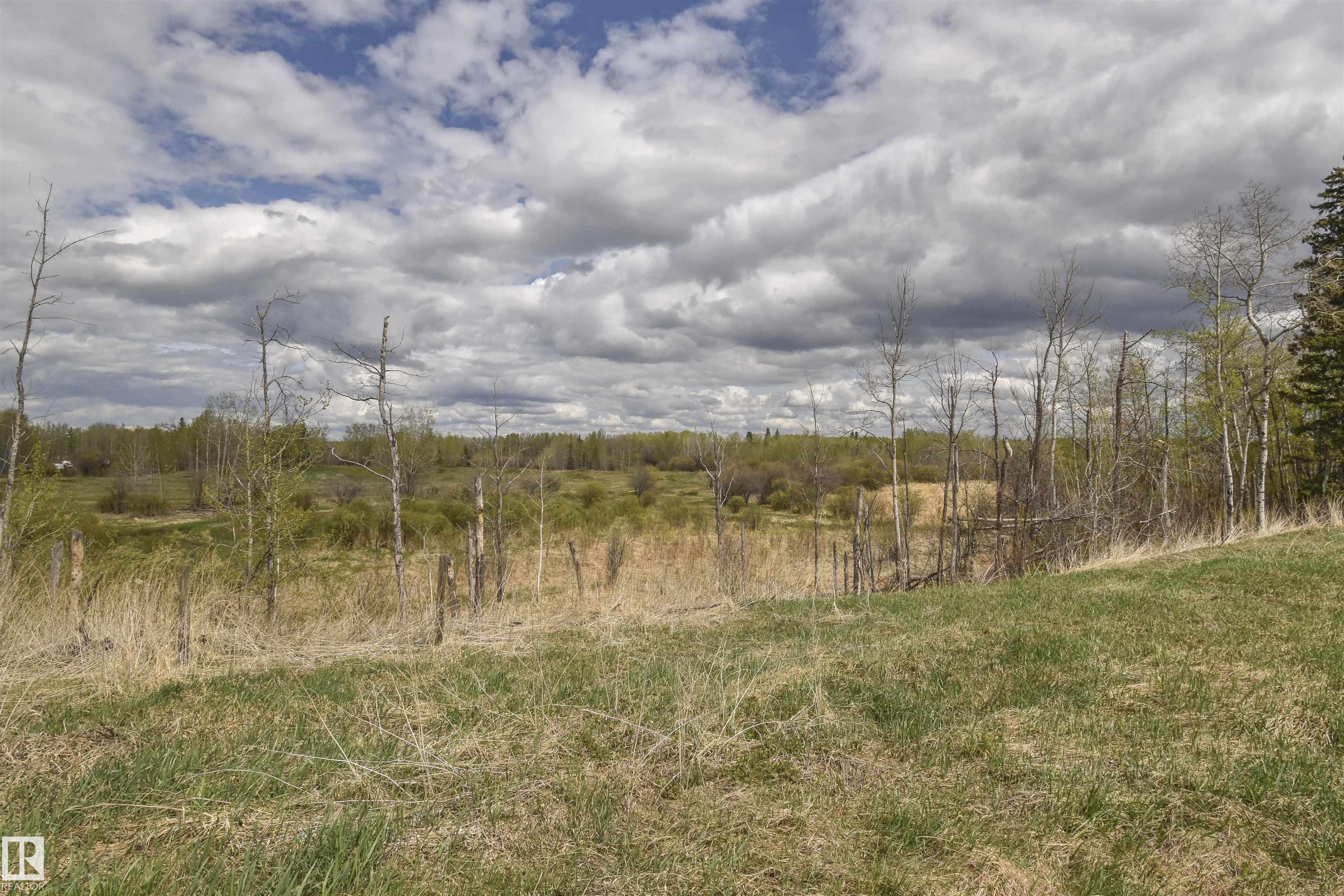 Photo 11 at 53205A Rge Rd 35, None, Rural Parkland County