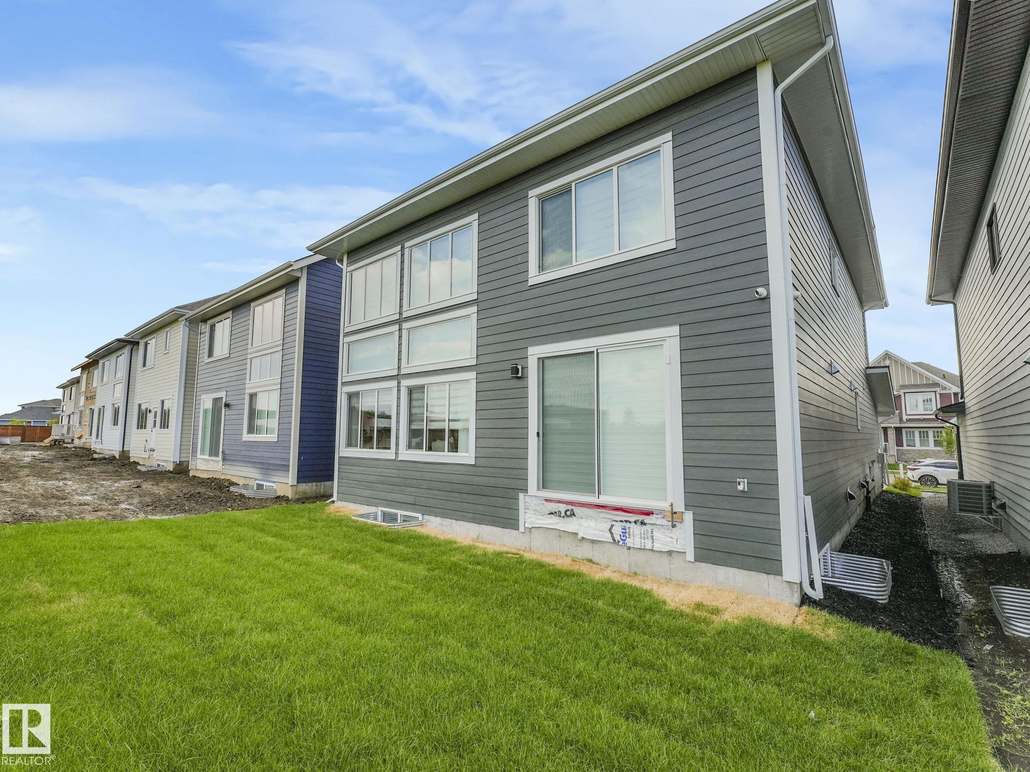 33 Birkshire Crescent, Hillshire, Sherwood Park