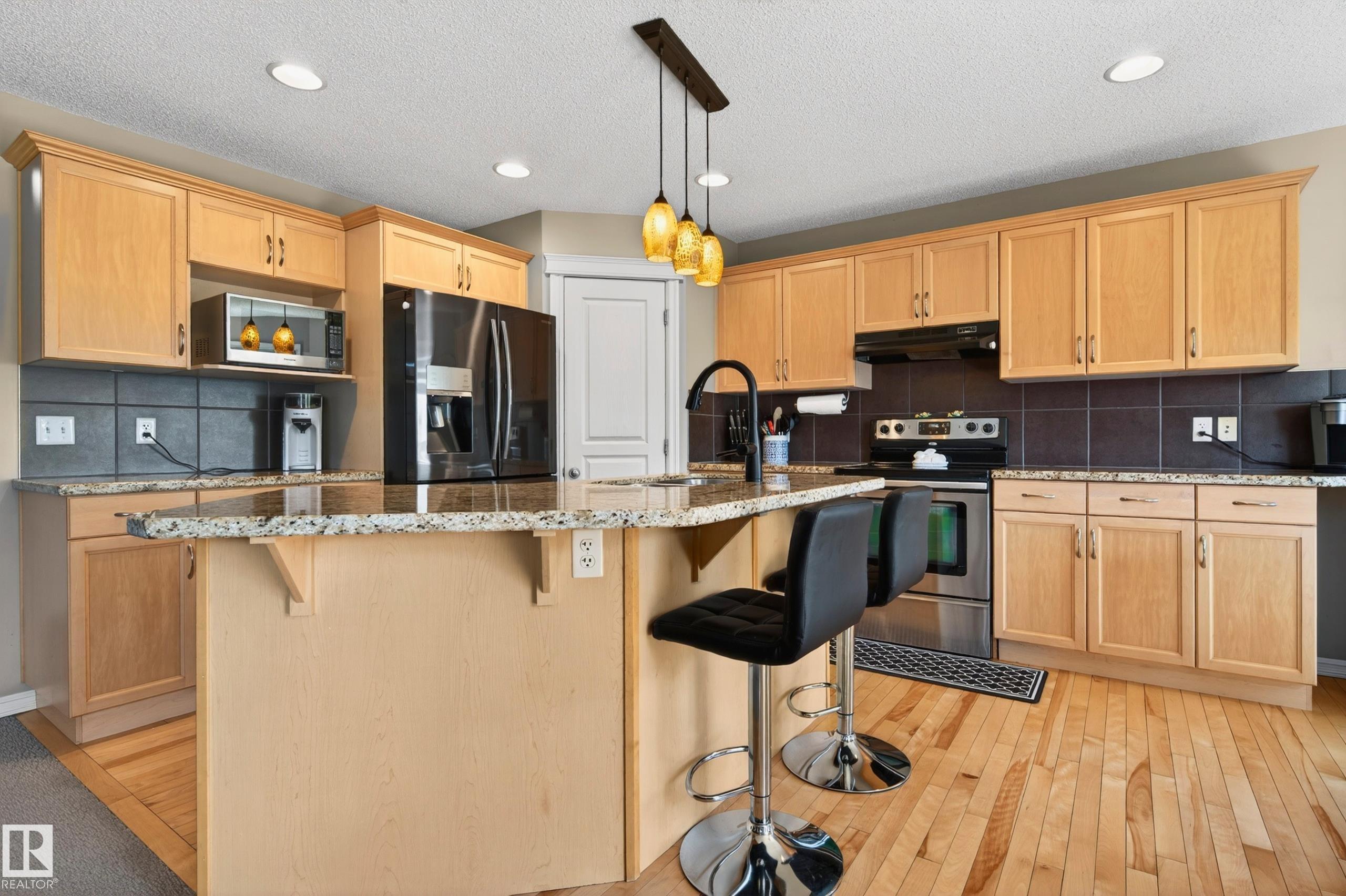 Photo 11 at 9 Snowbird Crescent, Suntree, Leduc